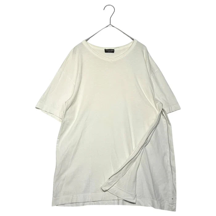 夏の服は