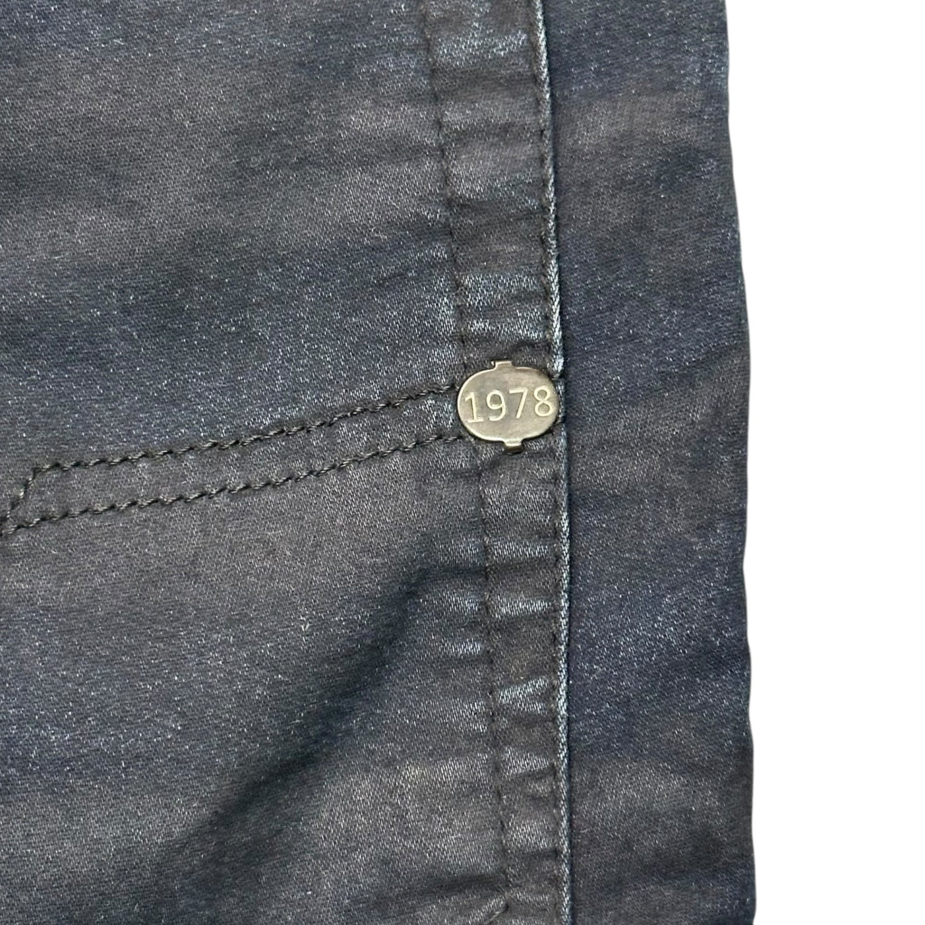 DIESEL(ディーゼル) NARROT-NE JOGG JEANS ダメージ加工 ジョグ ジーンズ デニム パンツ W30 ブラック ストレッチ ダメージ加工