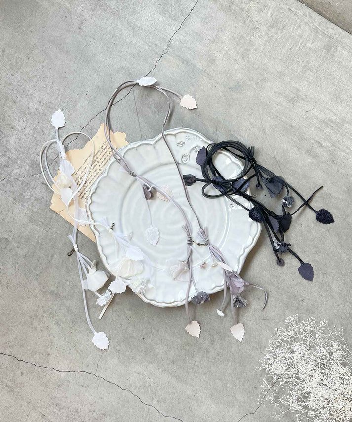 m.soeur(エムスール) リーフとスイートピーのネックレス 3471 グレー