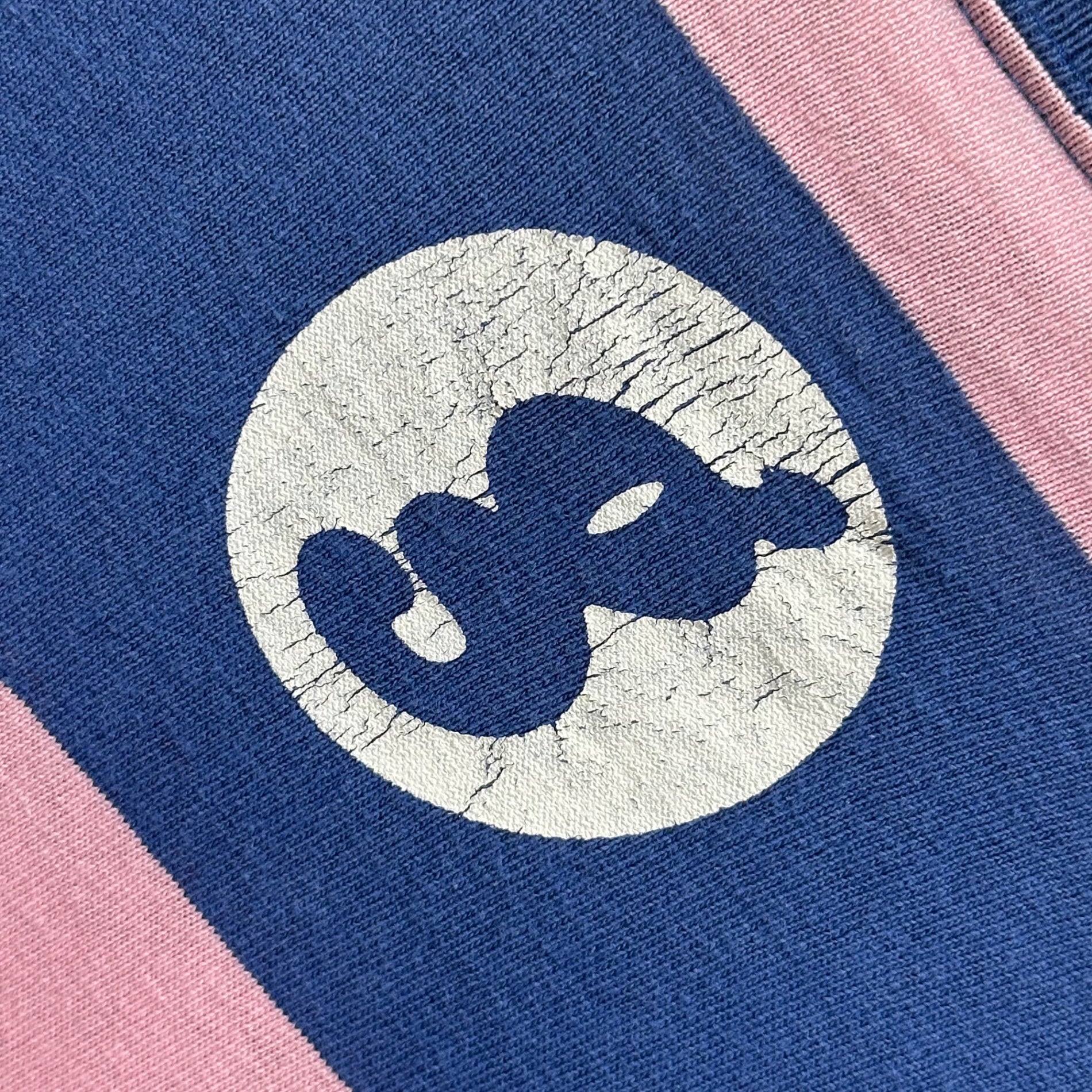 GOODENOUGH(グッドイナフ) 90's Glam G One-Point Logo Multi-Stripe L/S T-Shirt グラムG ワンポイント ロゴ マルチボーダー 長袖 Tシャツ 表記消(L程度) ブルー×ピンク