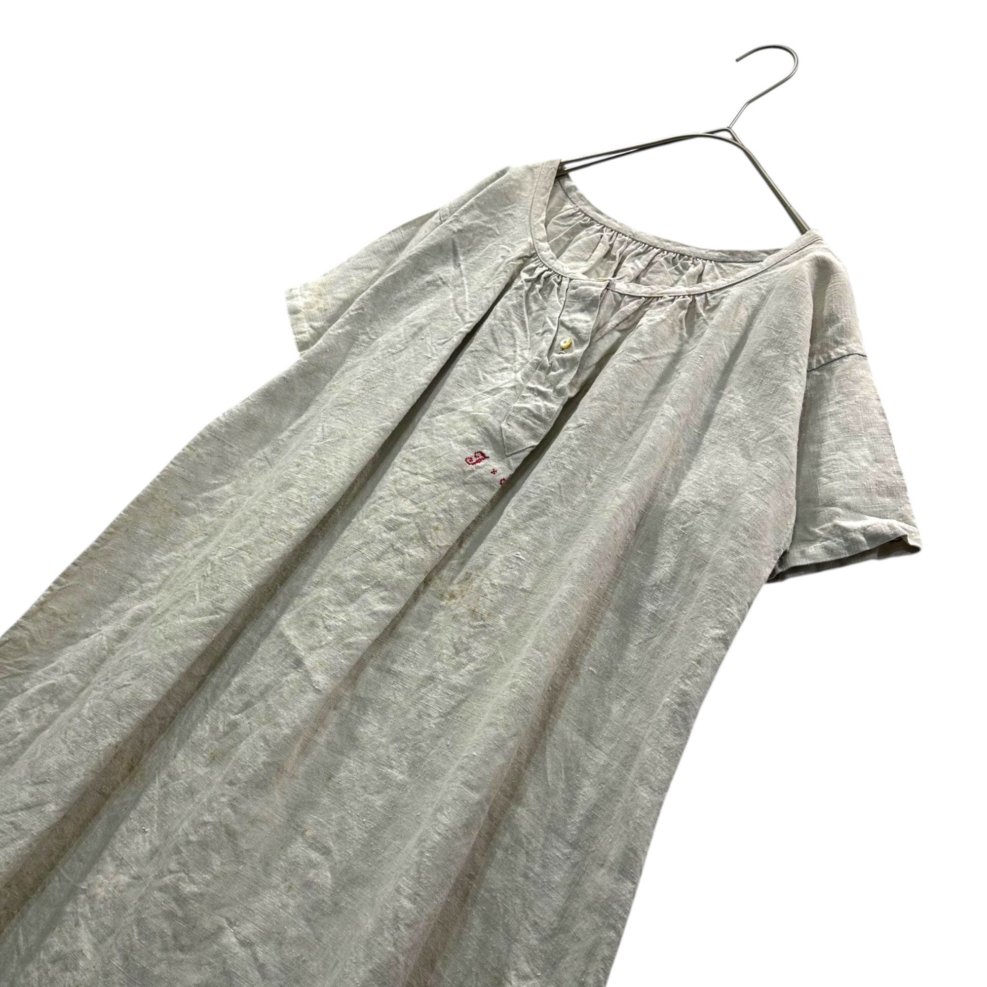 Euro antique(ヨーロッパアンティーク) 00's~ 「FB」_red name stich victoria cotton short sleeve onepiece ネーム刺繡入りヴィクトリアンコットン半袖ワンピース 表記無し(M~L程度) ベージュ / 染み有