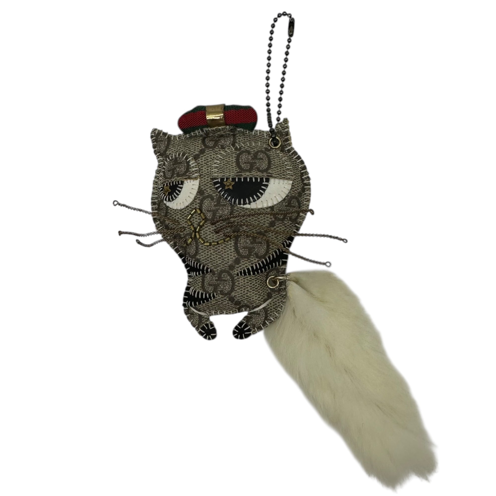 GUCCI(グッチ) GUTTARI GG Supreme Charm ガットリ GG スプリーム チャーム グレー キーホルダー ファー