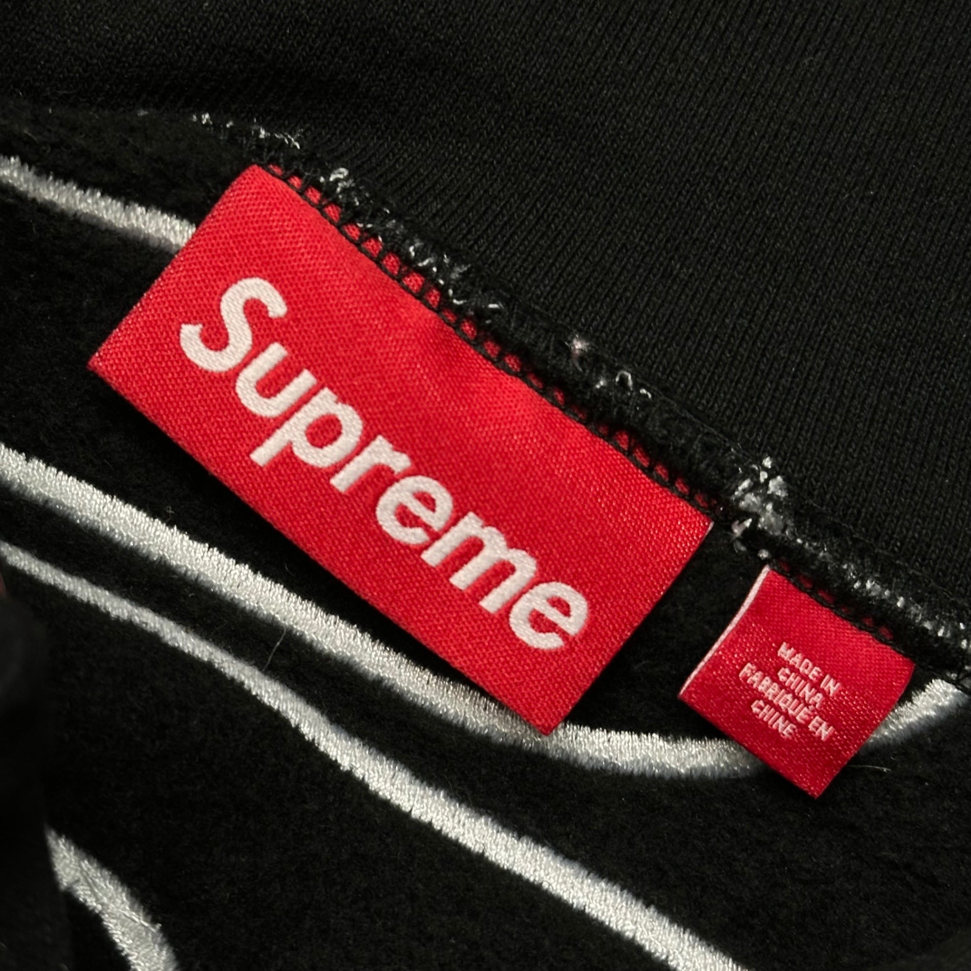 SUPREME(シュプリーム) 25AW Satin Applique Hooded Sweatshirt ロゴ サテン アップリケ プルオーバー パーカー L ブラック×ホワイト 25FW