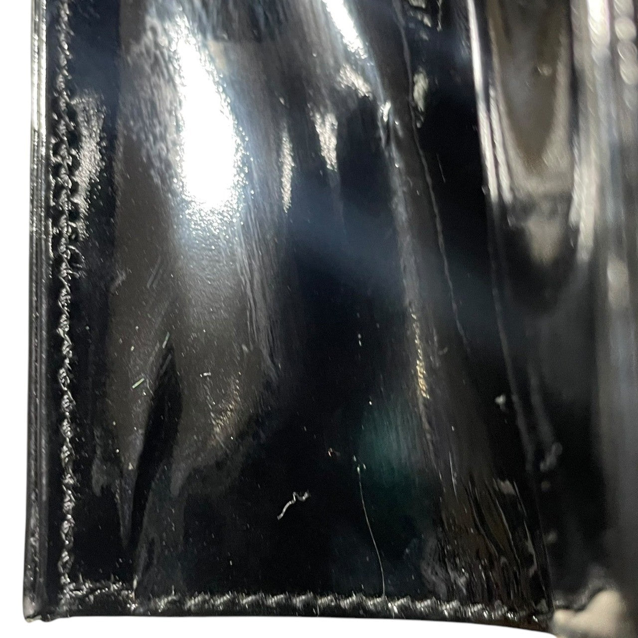 Salvatore Ferragamo(サルヴァトーレフェラガモ) Vara Ribbon Enamel Leather Hand Bag ヴァラ リボン エナメル レザー ハンド バッグ AX 21 3104 ブラック