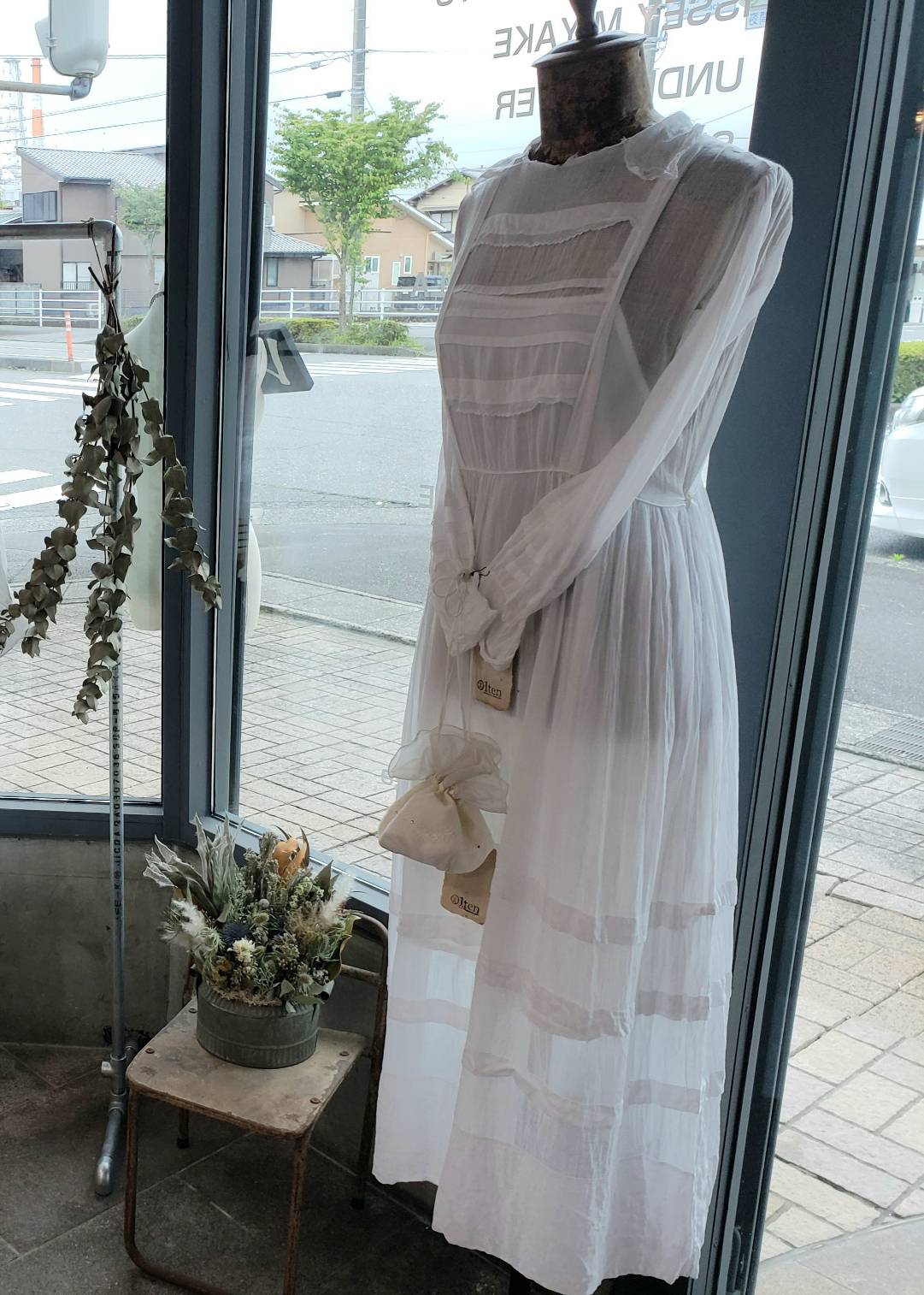 Euro Vintage(ヨーロッパヴィンテージ) Shiro_予感を纏うロングワンピース 表記なし(Mサイズ程度) ホワイト