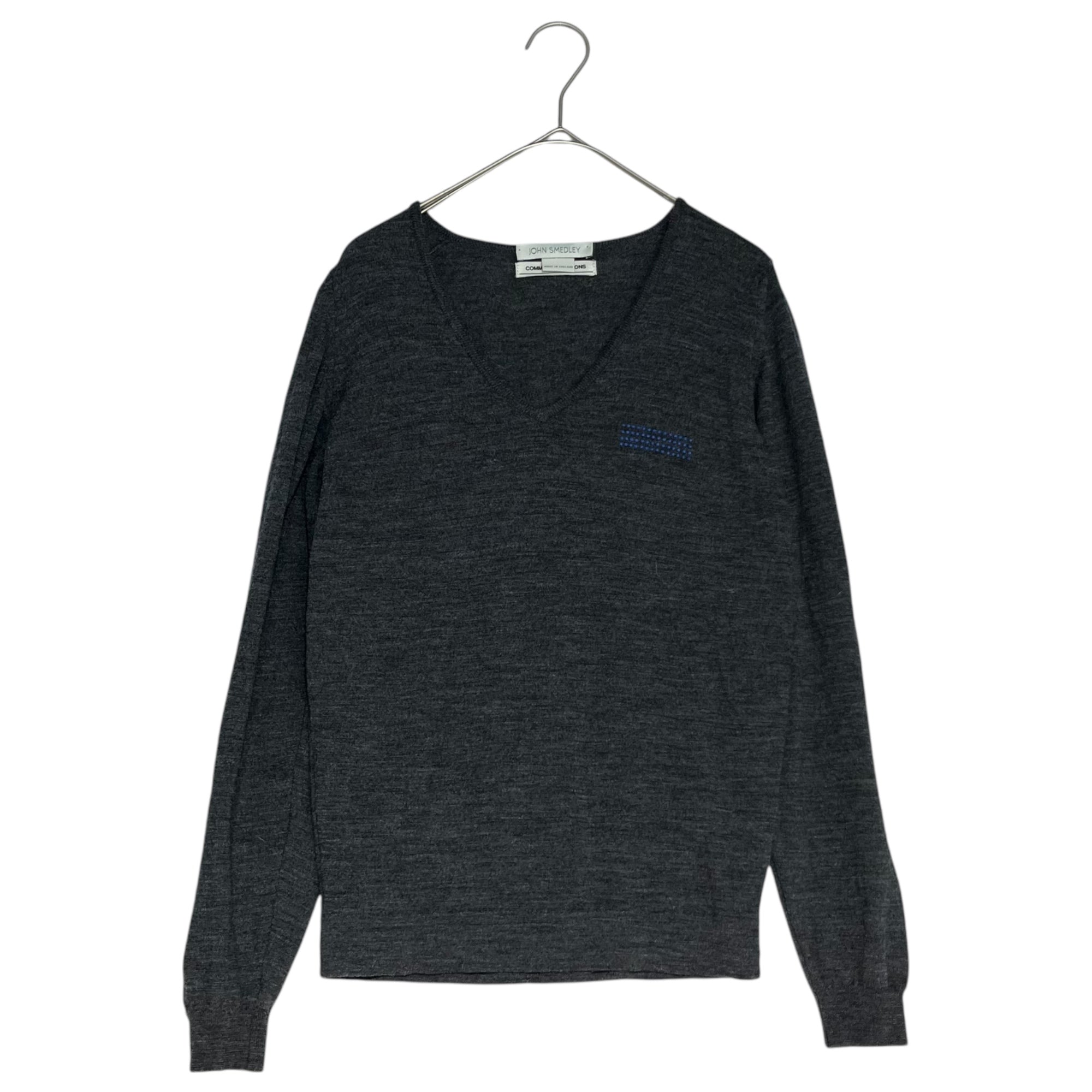 COMME des GARCONS × JOHN SMEDLEY(コムデギャルソン × ジョンスメドレー) V neck one point design knit Vネック ワンポイント デザイン ニット コラボ OP-N006 S チャコールグレー