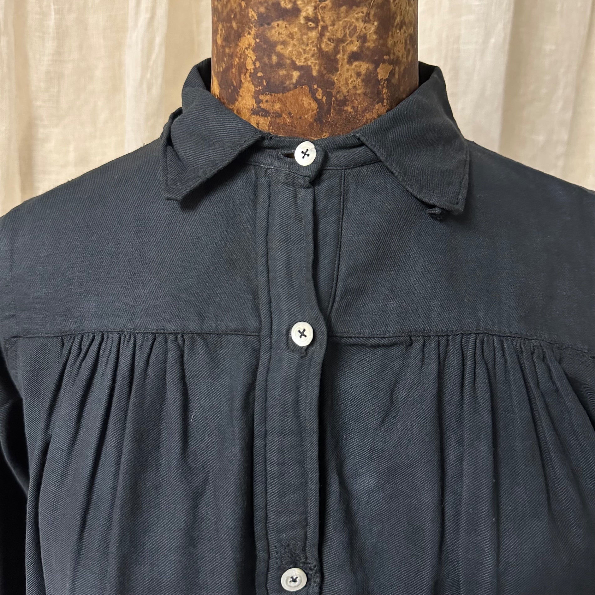 Euro Vintage(ヨーロッパヴィンテージ) Slowly_20's cotton gathered shirt dress/コットンギャザーシャツワンピース 後染め加工リメイク 表記なし(Mサイズ程度) ブラック