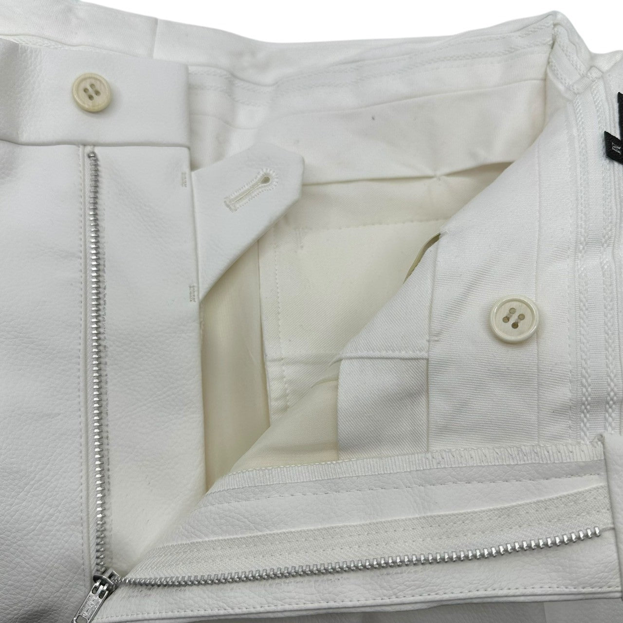 COMME des GARCONS HOMME PLUS(コムデギャルソンオムプリュス) 18AW White shock期 Faux leather wide shorts フェイクレザー ワイド ハーフパンツ PB-P047 M ホワイト AD2018