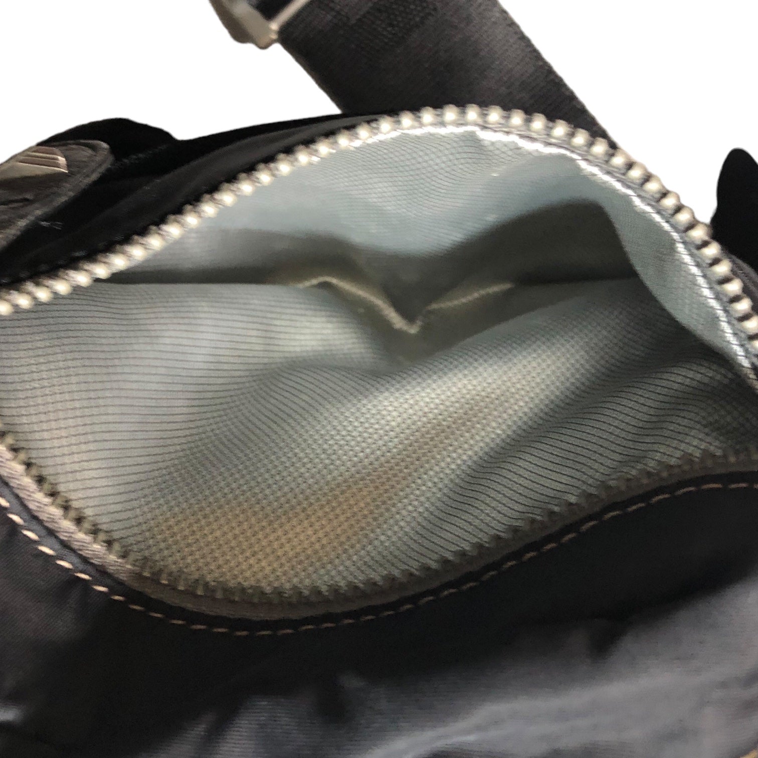 DIESEL(ディーゼル) 00's Archive nylon shoulder bag ナイロン ショルダー バッグ ブラック Y2K サコッシュ テック