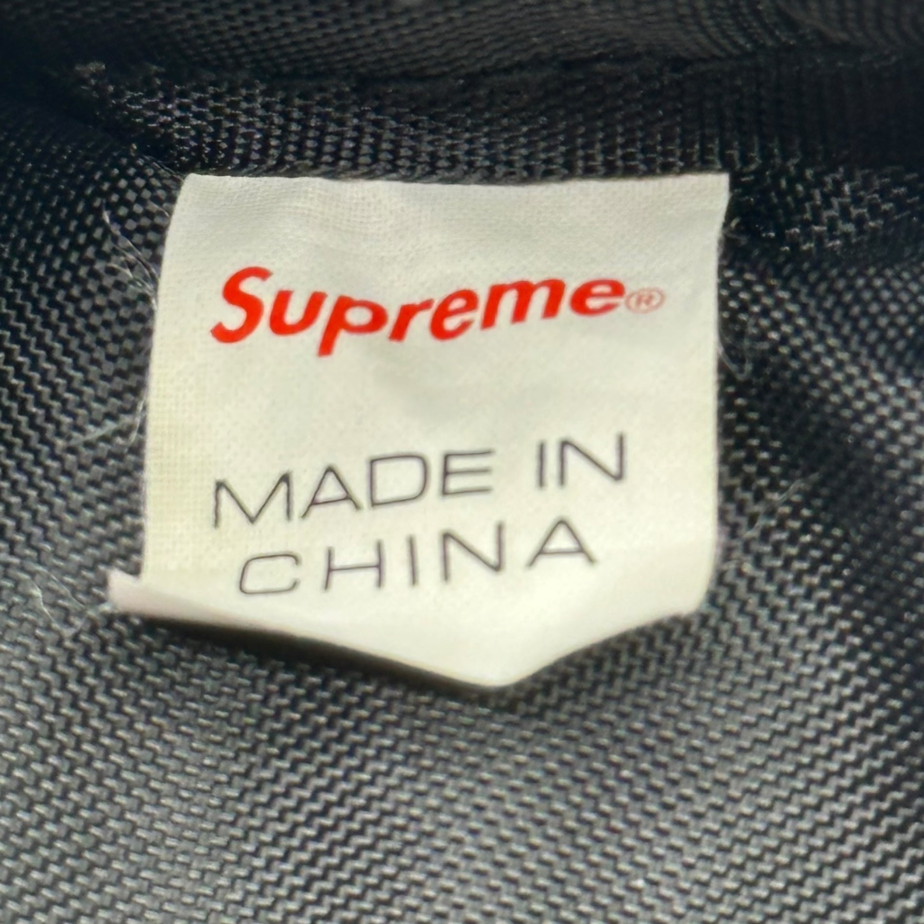 SUPREME(シュプリーム) 18FW Shoulder Bag ロゴ ショルダー バッグ ブラック