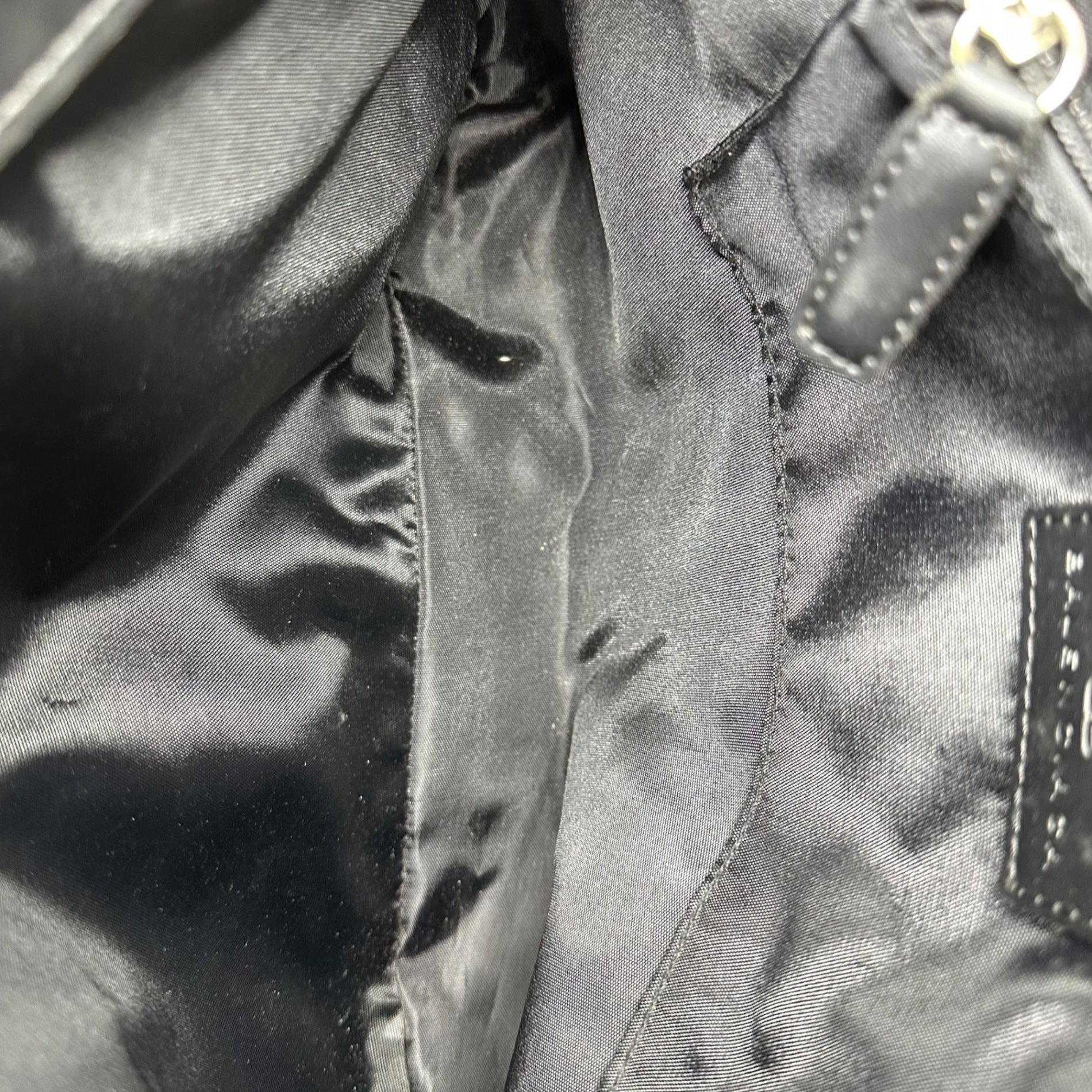 BALENCIAGA(バレンシアガ) Monogram canvas leather tote bag モノグラム キャンバス レザー 切替 トート バッグ ブラック ハンド 肩掛け