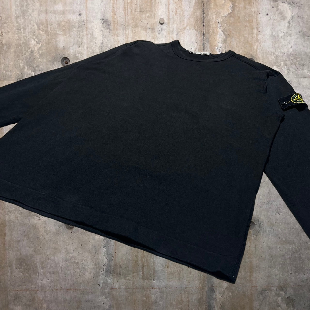 STONE ISLAND(ストーンアイランド) 21SSヘビーウェイトコットンクルーネックL/Sカットソー 741564450 L ブラック