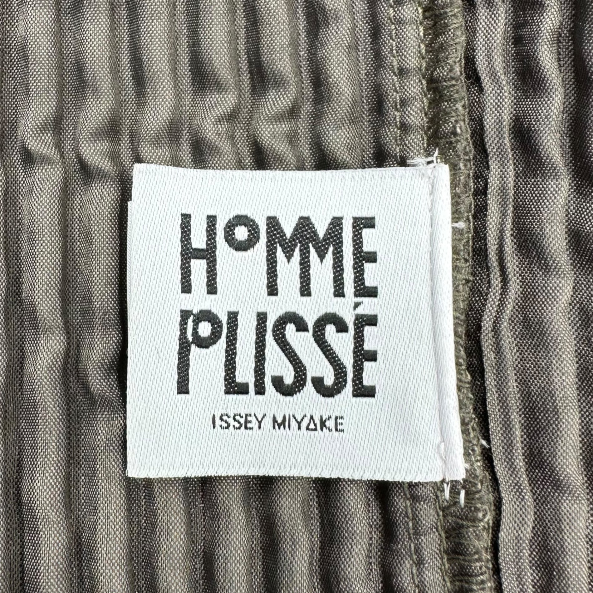 HOMME PLISSE ISSEY MIYAKE(オムプリッセイッセイミヤケ) 2B Pleated Tailored Jacket 2ボタン プリーツ テーラード ジャケット HP93JD214 2(M) カーキ
