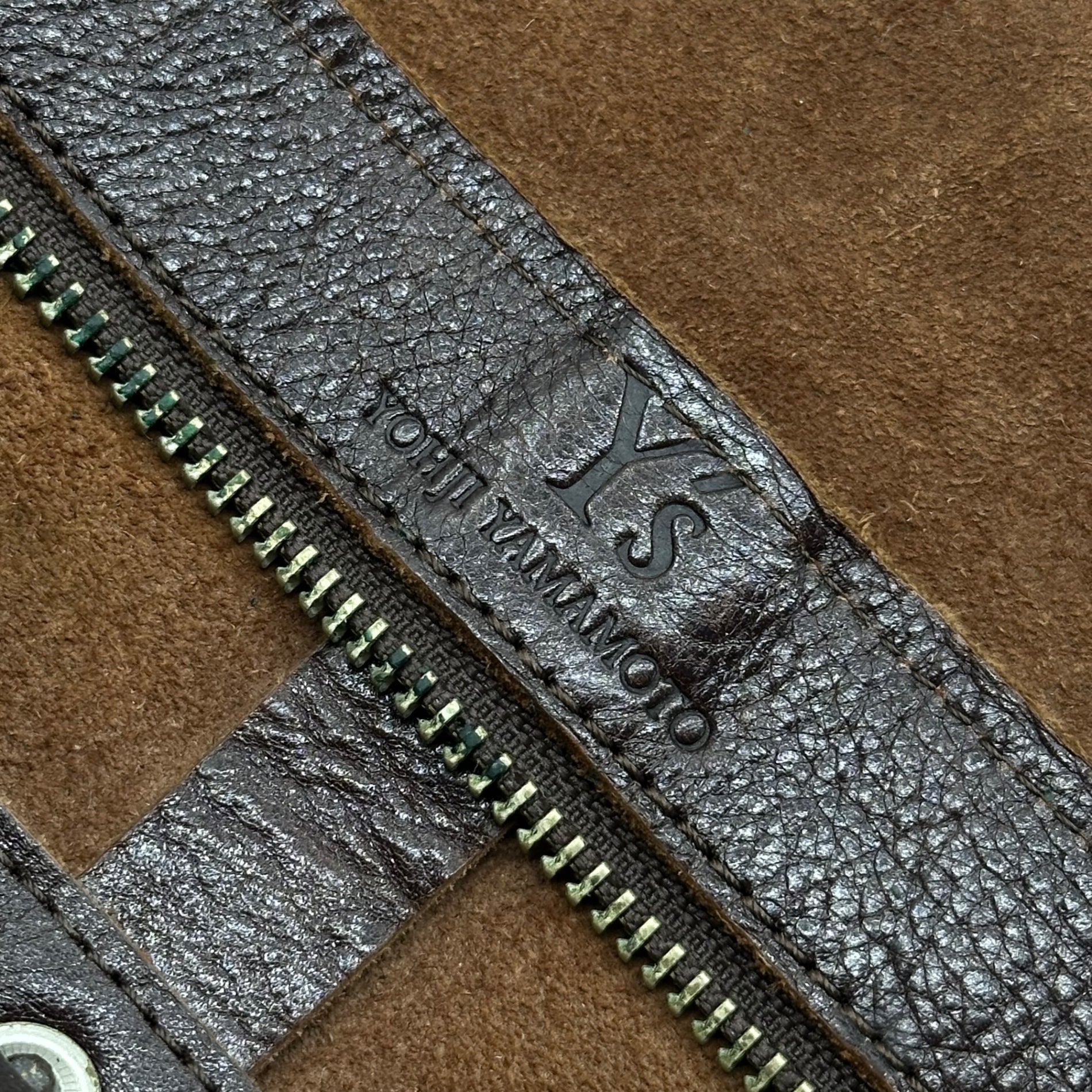 Y's(ワイズ) Leather Flap Waist Pouch レザー フラップ ウエスト ポーチ ブラウン