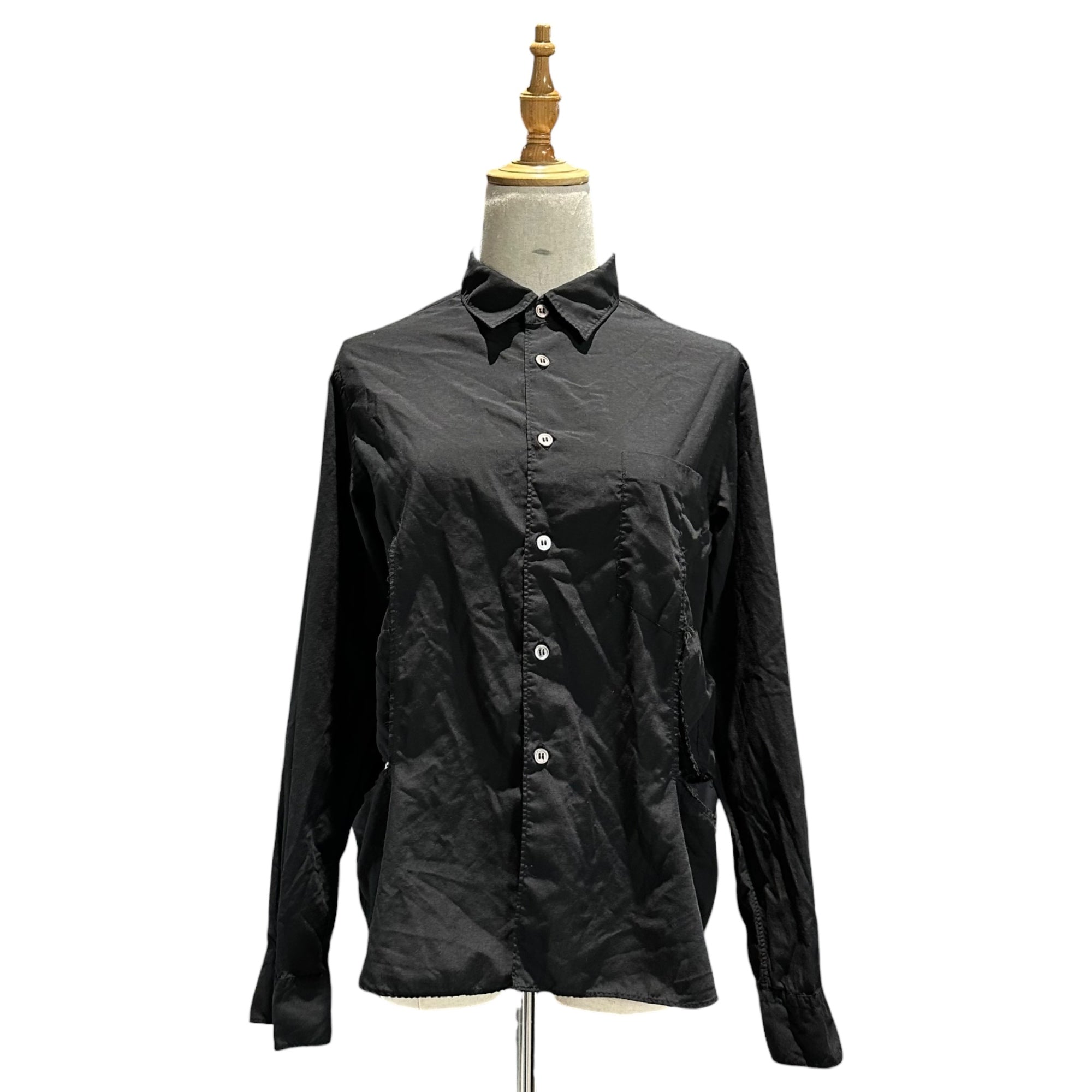 BLACK COMME des GARCONS(ブラックコムデギャルソン) 23SS Side-ripped Regular Collar L/S Shirt サイド 破れ加工 レギュラーカラー 長袖 シャツ 1K-B010 XS ブラック AD2022 ブラウス