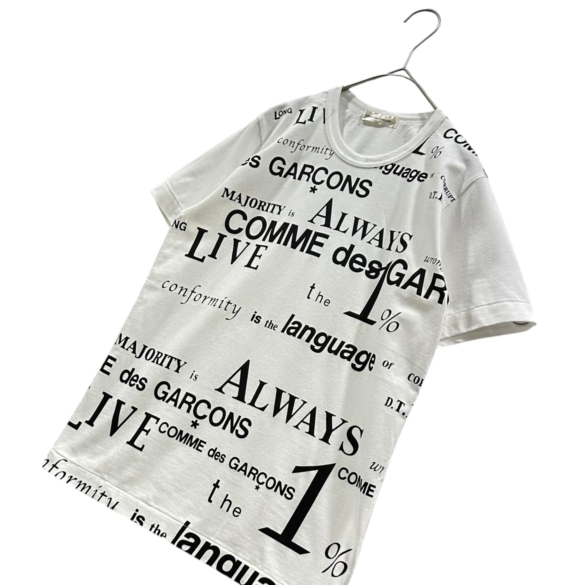 COMME des GARCONS(コムデギャルソン) Front Random Logo Print T-Shirt フロント ランダム ロゴ プリント Tシャツ ホワイト×ブラック