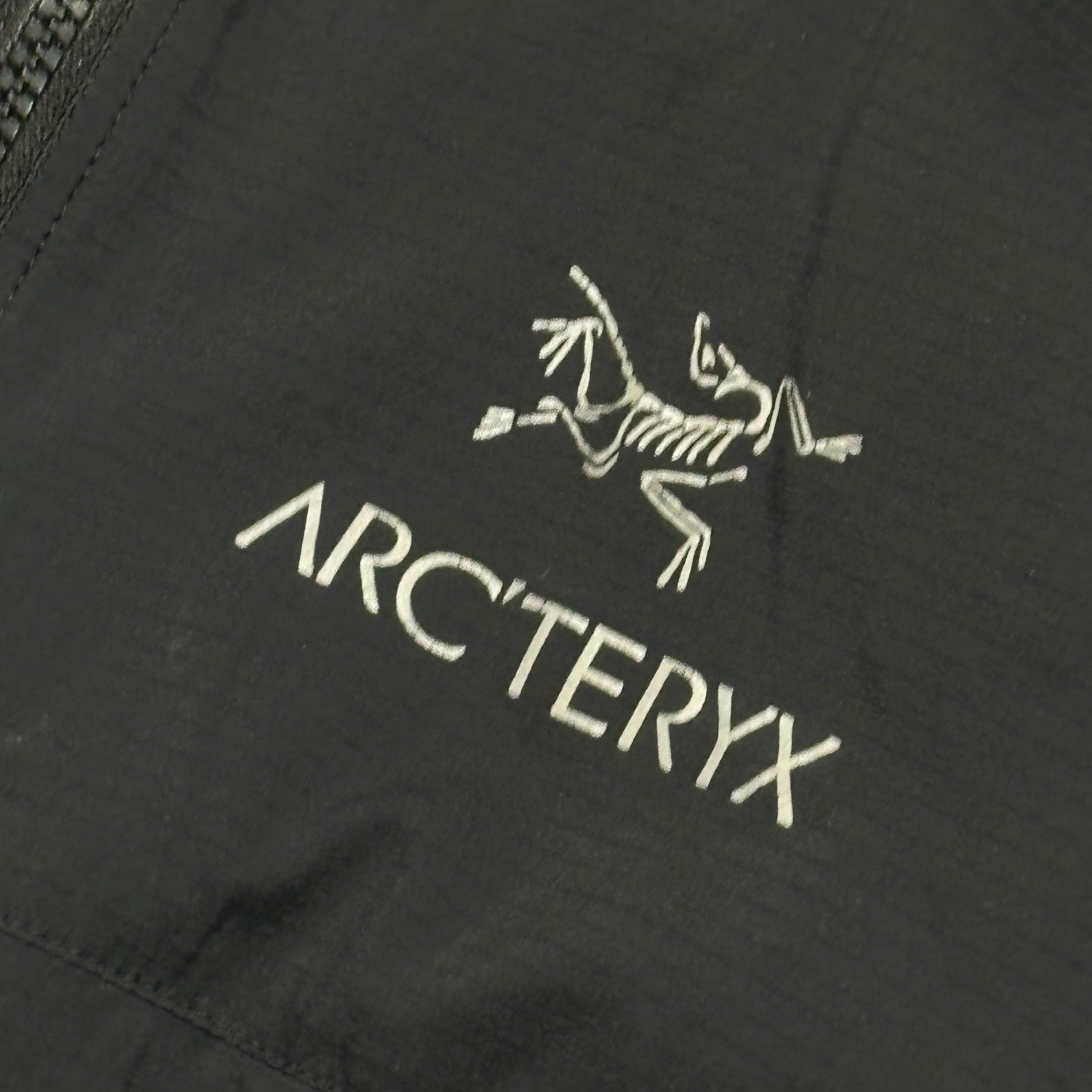 ARC'TERYX(アークテリクス) 19'S ATOM AR JACKET アトム ジャケット 中綿 14649-117558 S ブラック インサレーションジャケット 現アトムヘビーウェイト 旧モデル アメアスポーツタグ