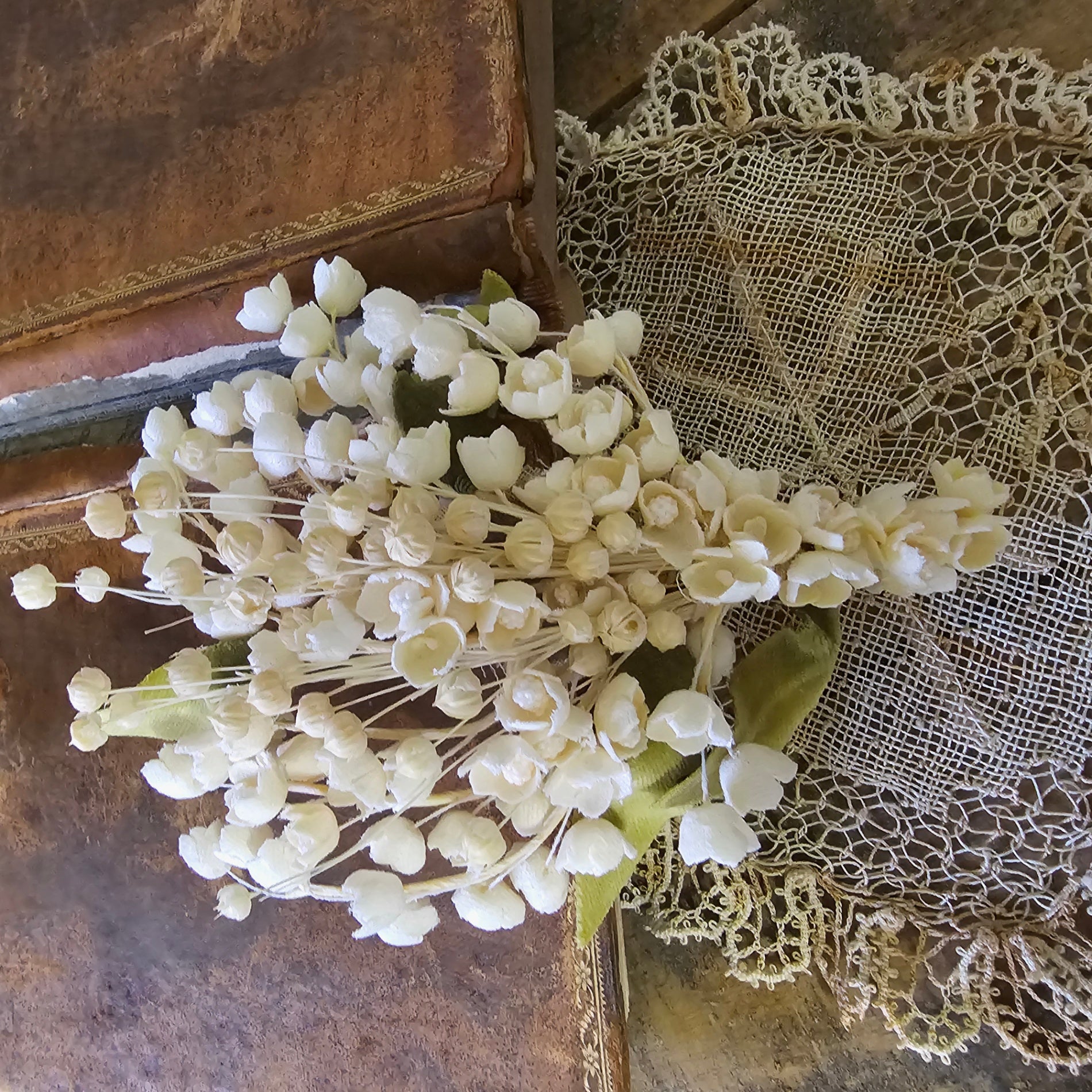 m.soeur(エムスール) スズランのブーケコサージュ 1395 ホワイト