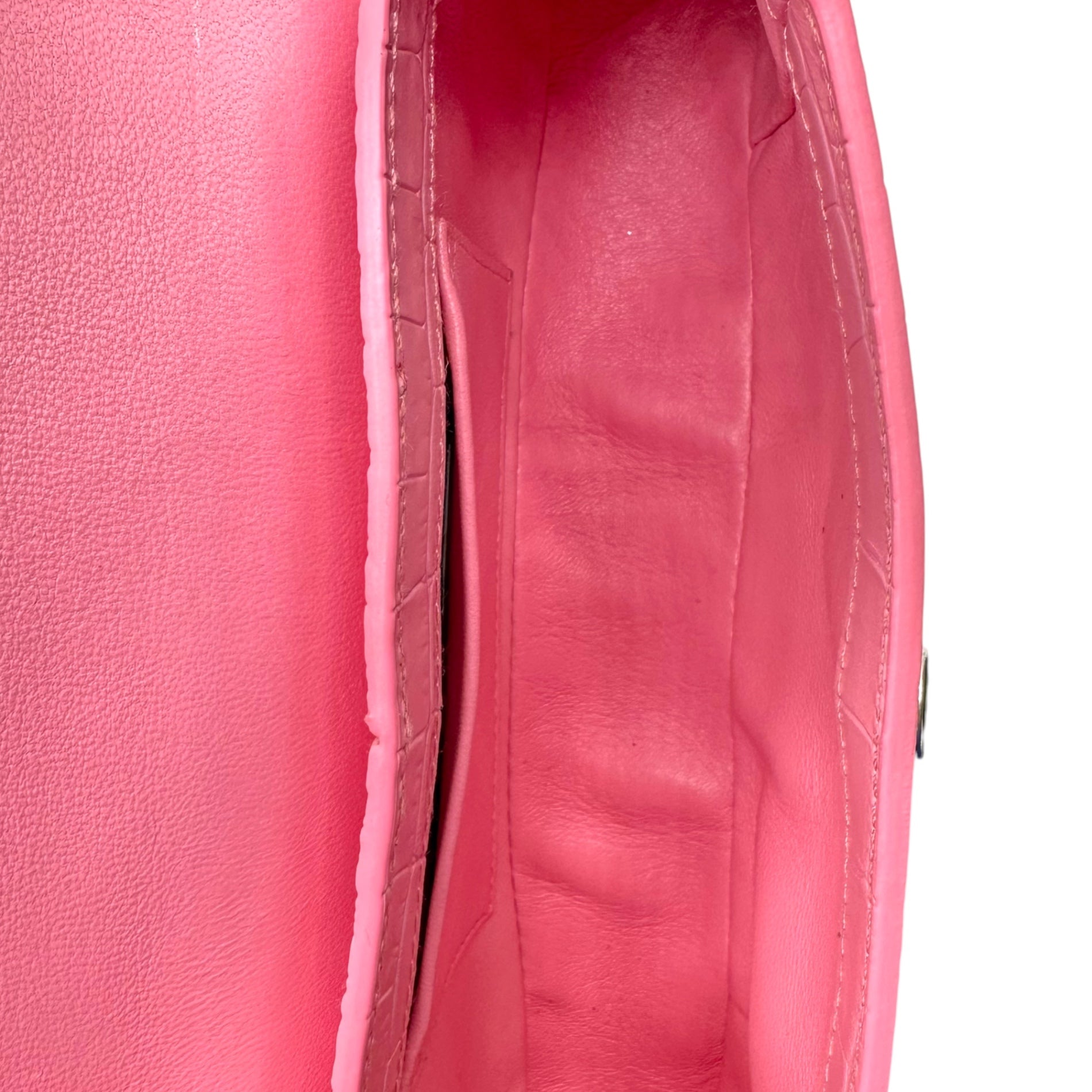 BALENCIAGA(バレンシアガ) XX Small Flap Cross Body Bag 695645-5812-Q-535269 ピンク ロゴ 型押し レザー ワンショルダー バッグ