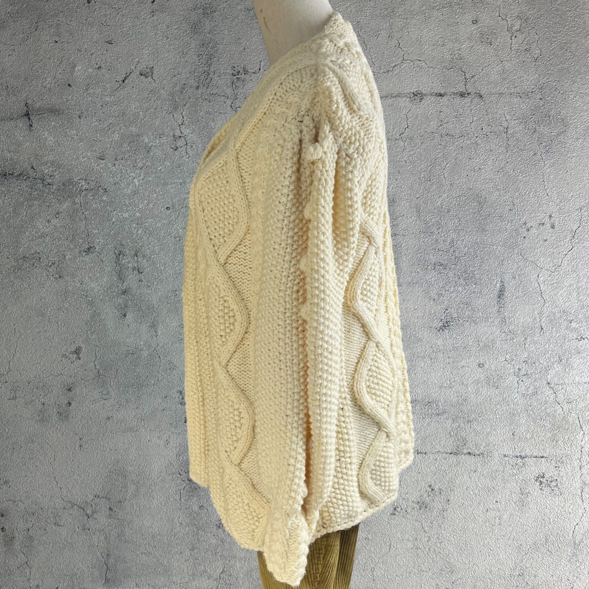 VINTAGE(ヴィンテージ) 80's~ popcorn knit ポップコーンアランニット 木ボタン FREE / 多少のほつれ有 ホワイト