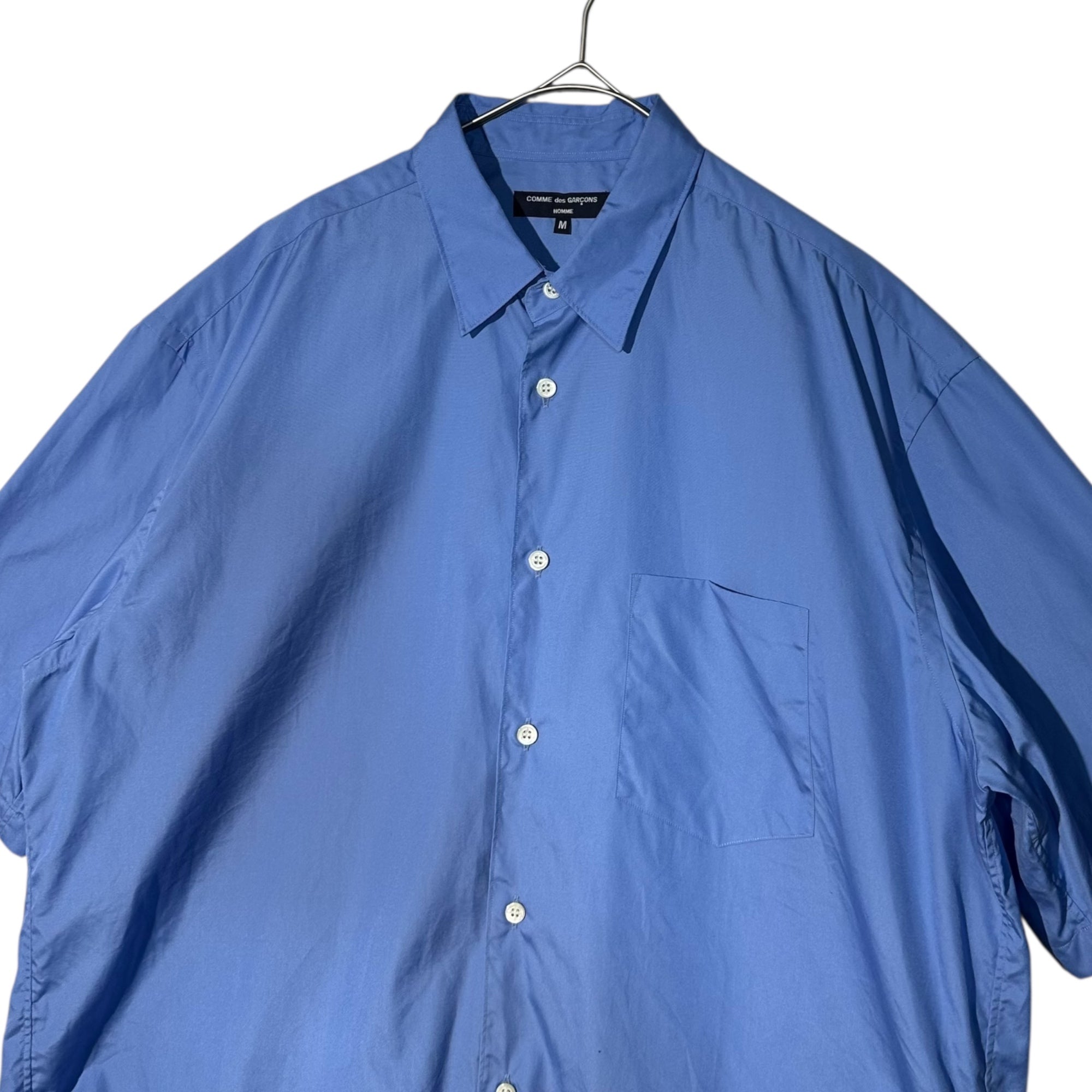 COMME des GARCONS HOMME(コムデギャルソンオム) 24SS Casual shirt - cotton broadcloth カジュアル シャツ 綿ブロード HM-B103 M サックスブルー 半袖 シャツ ロゴ 刺繍