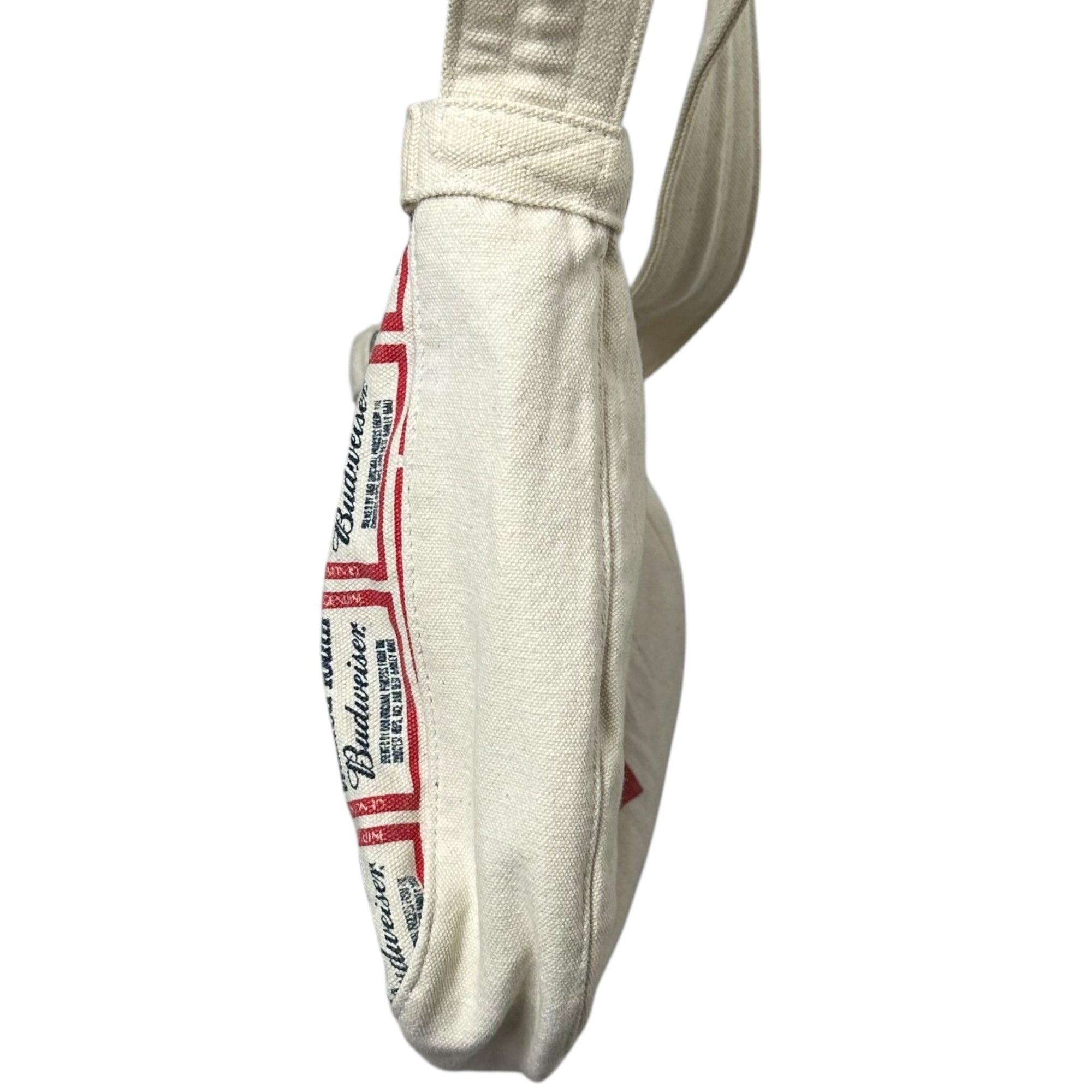 Wasted Youth(ウェイステッド ユース) ×Budweiser PAPERBOY BAG ロゴキャンバス ショルダーバッグ ホワイト×レッド verdy