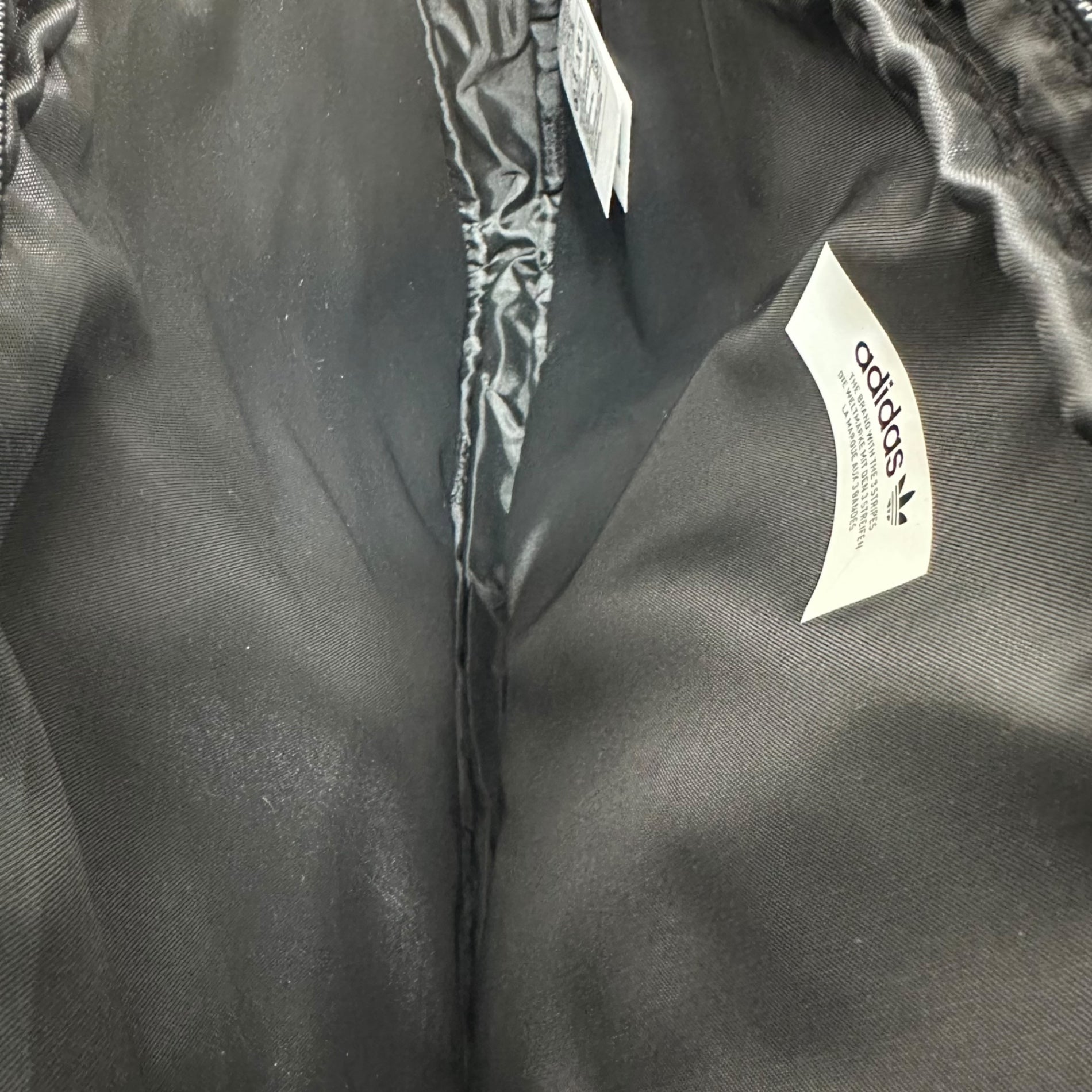 adidas(アディダス) EQT Crossbody ユーティリティー クロス ボディー バッグ CE5557 ブラック 斜め掛け