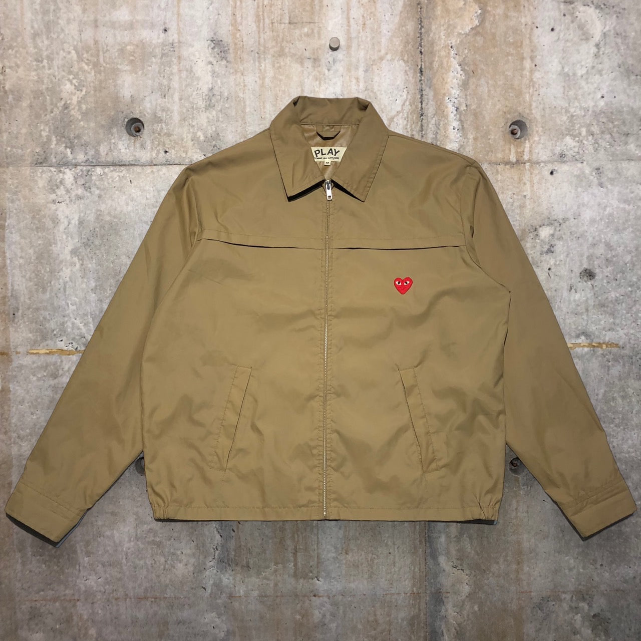 PLAY COMME des GARCONS(プレイコムデギャルソン) 05ssハートロゴナイロンジャケット AZ-J001 M ベージュ AD2004
