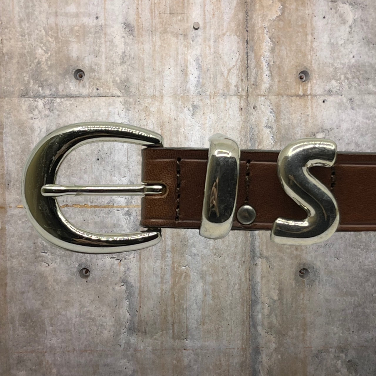 i.s. ISSEY MIYAKE(アイエス イッセイミヤケ) 90's "IS"logo buckle leather belt/ロゴレザーベルト ブラウン IS