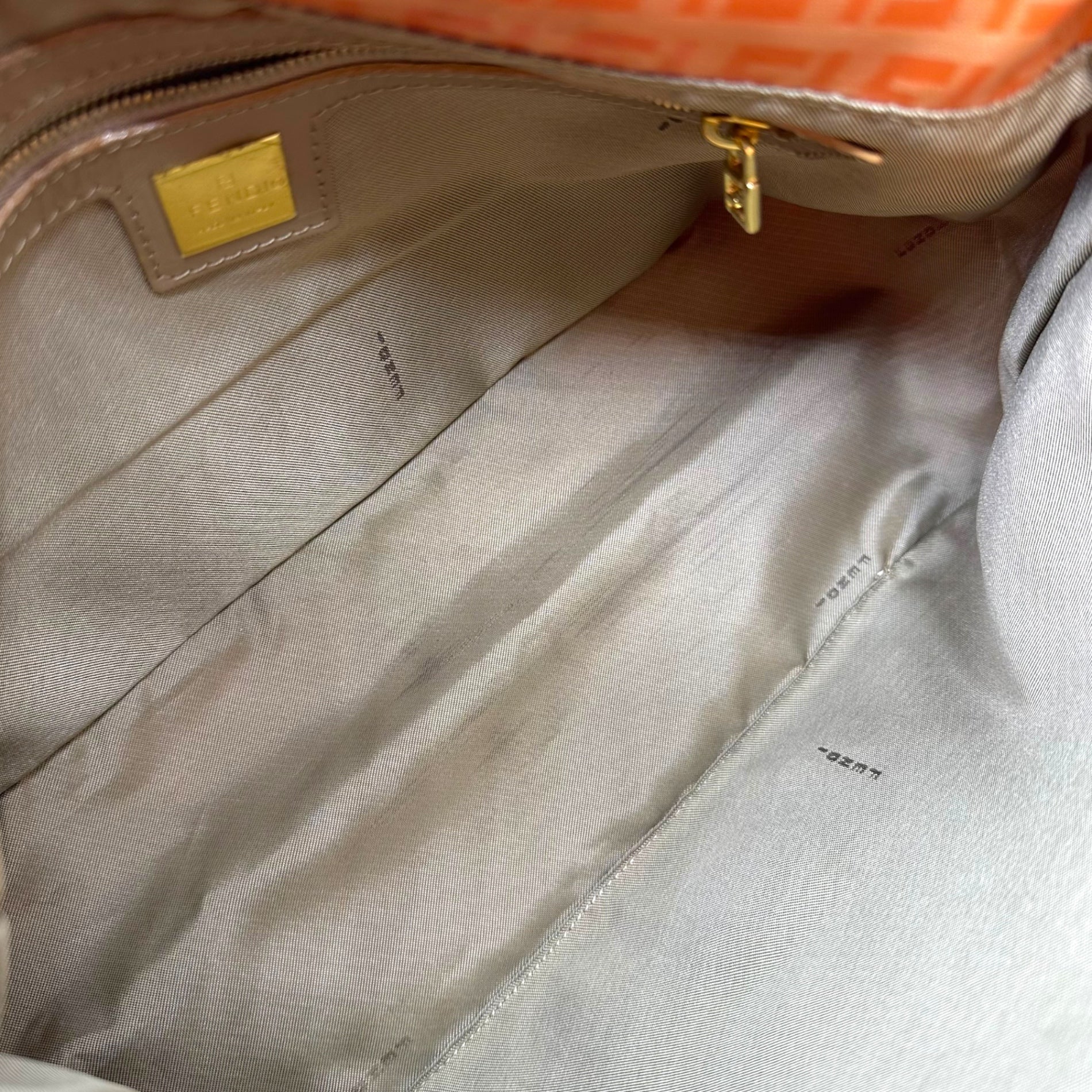 FENDI(フェンディ) Zucchino Enamel Mamma Bucket ズッキーノ エナメル マンマバケット オレンジ ハンド バッグ 肩掛け ワンショルダー ズッカ ヴィンテージ OLD