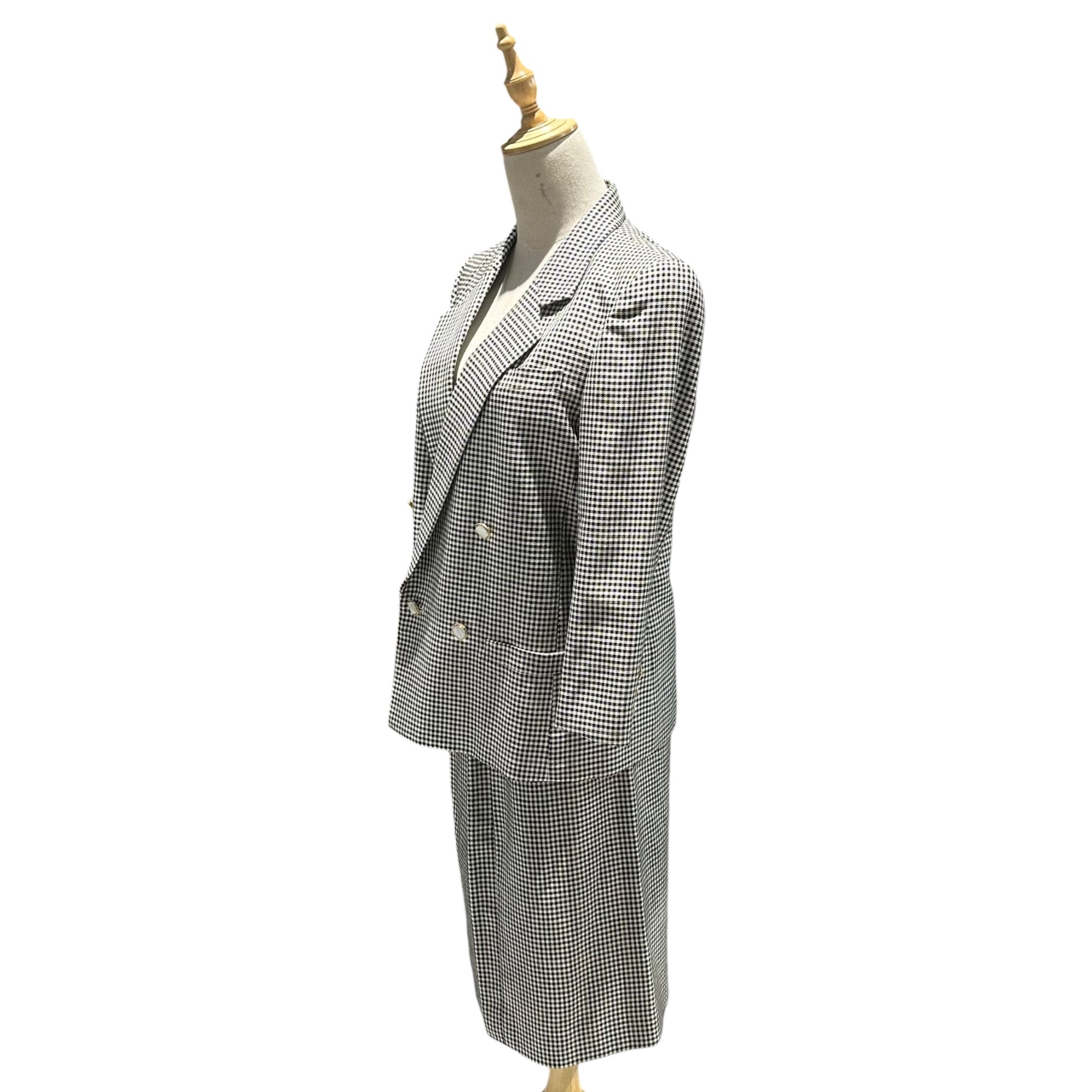 Burberry’s(バーバリーズ) 1990's Houndstooth Double-Dreasted Blazer Setup 千鳥柄 ダブル ブレザー スカート セットアップ FJ051-666 7AR ホワイト×ブラック 90年代 ヴィンテージ テーラード ジャケット ウール シルク 上下