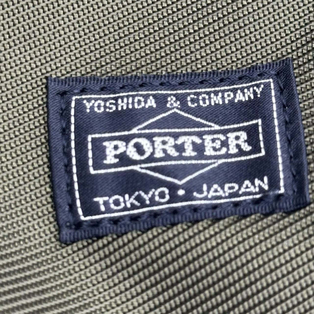 PORTER(ポーター) UNIT SLING SHOULDER BAG(L) ユニット スリング ショルダー バッグ ミリタリー 784-05467 カーキ 参考定価33,000円(税込)
