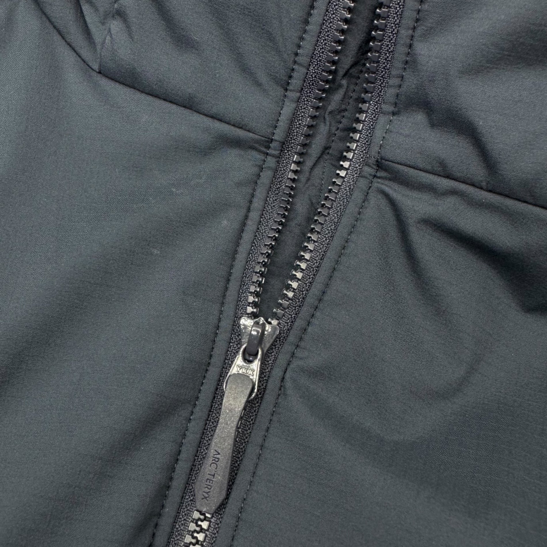 ARC'TERYX(アークテリクス) ATOM HEAVY WEIGHT HOODY アトム ヘビー ウェイト フーディ 中綿 X000007302 XL ネイビー