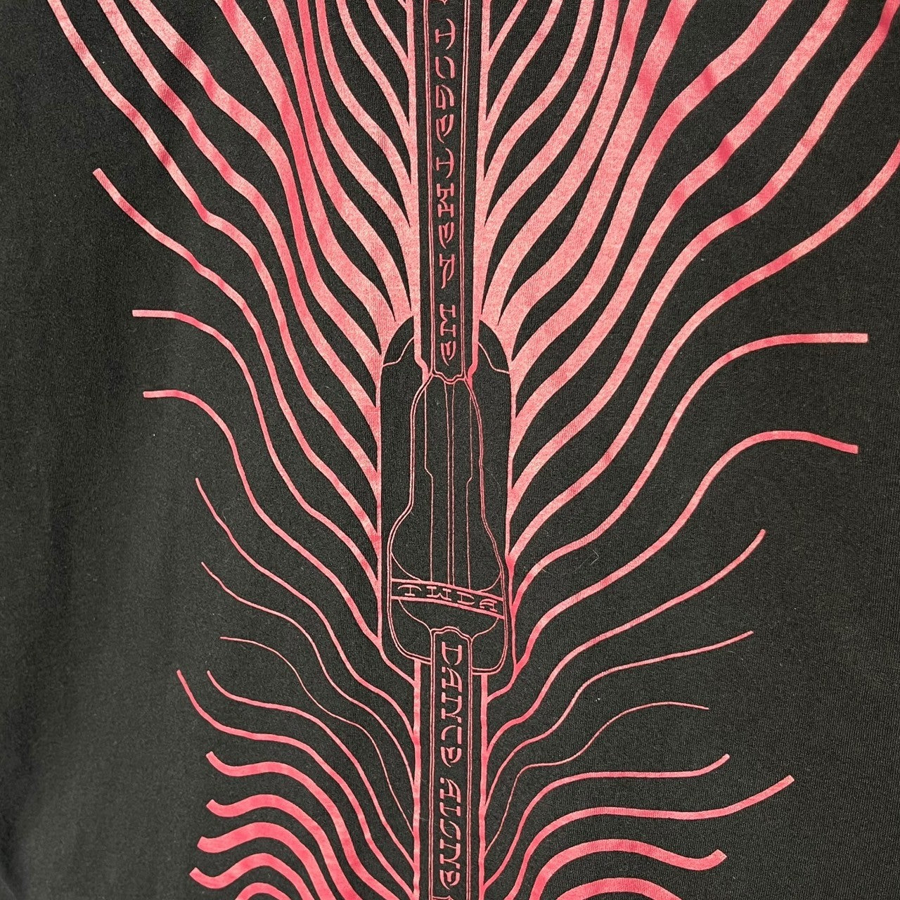 sacai(サカイ) "DJ Dixon" LOGO TEE ディクソン ロゴ バック グラフィック Tシャツ 19-0111S 2 ブラック コラボ サカイ青山店 限定 モデル