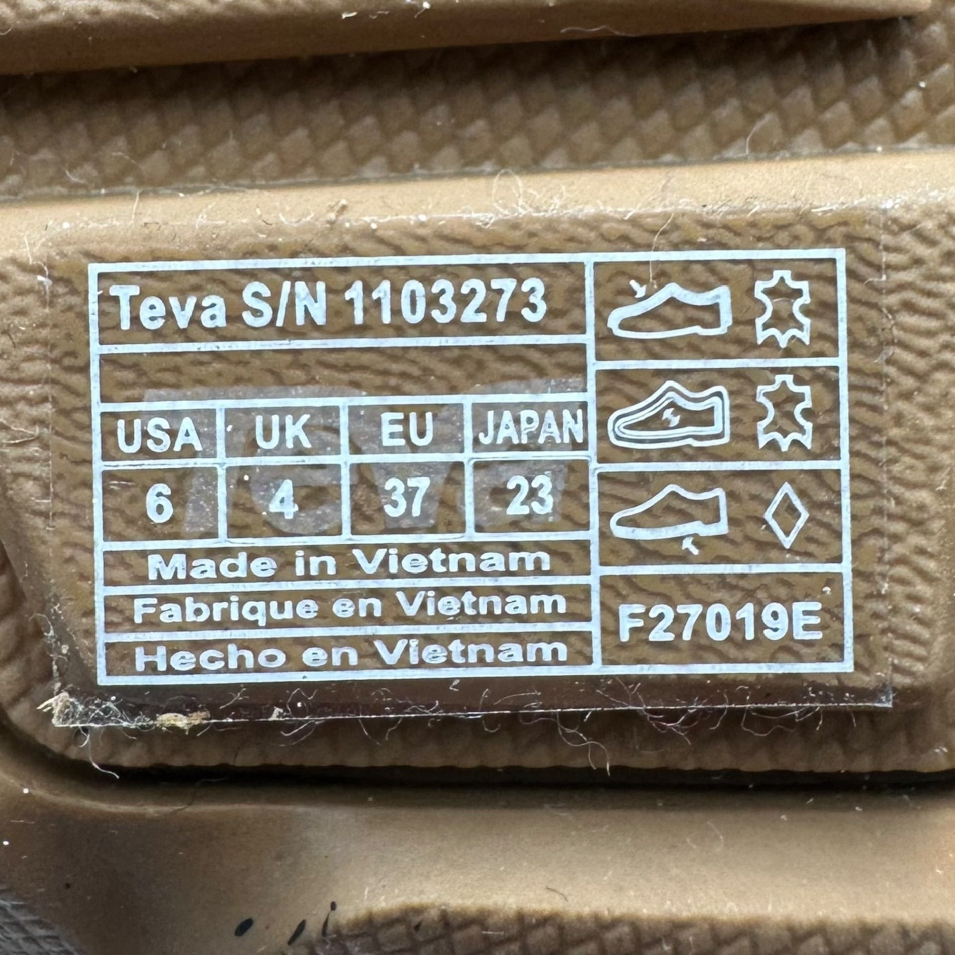 Teva(テバ) Boa Sports Sandals ボア スポーツ サンダル S/N 1103273 23cm ベージュ×アイボリー