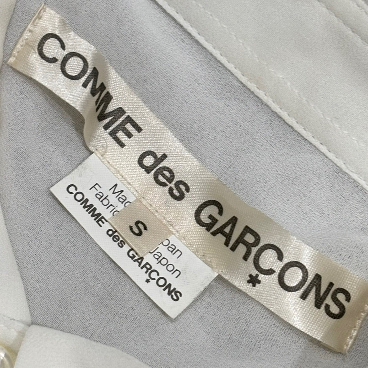 COMME des GARCONS(コムデギャルソン) 2008SS Front-Ruffled Polyester Blouse フロント フリル ポリエステル ブラウス GA-B026 S ホワイト AD2007 00s アーカイブ