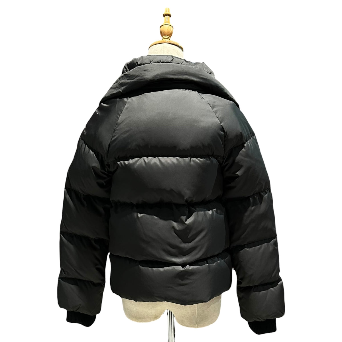 Vivienne Westwood RED LABEL(ヴィヴィアンウエストウッドレッドレーベル) Big-Collar Down Jacket ビッグ カラー ダウン ジャケット 17-01-422001 2 ブラック