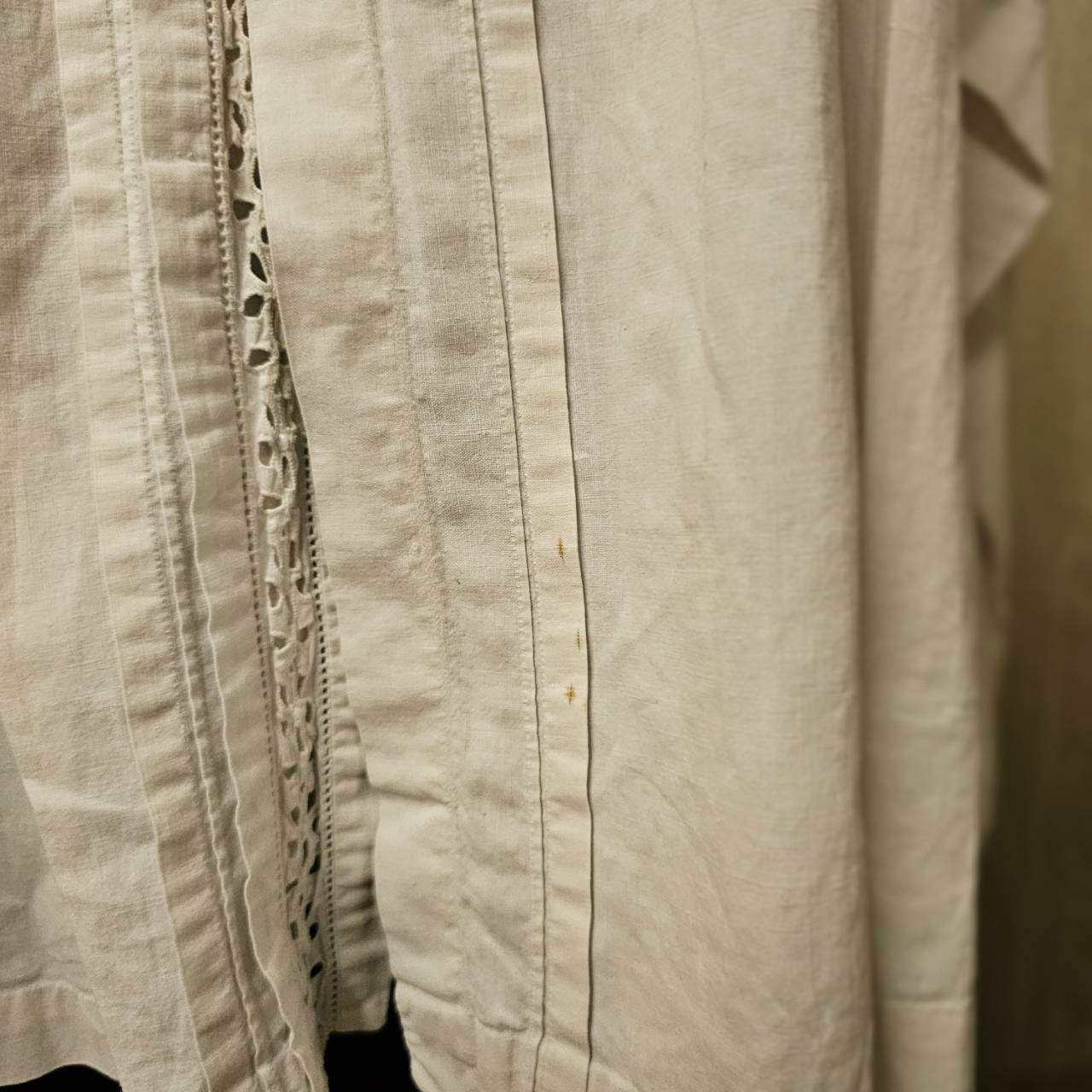 Euro vintage(ヨーロッパヴィンテージ) 20's~ center_open wide collar cotton blouse with scalloped lace スカラップレースのオープンカラーブラウス 表記無し(M~L程度) ホワイト / 薄っすらと小シミ有