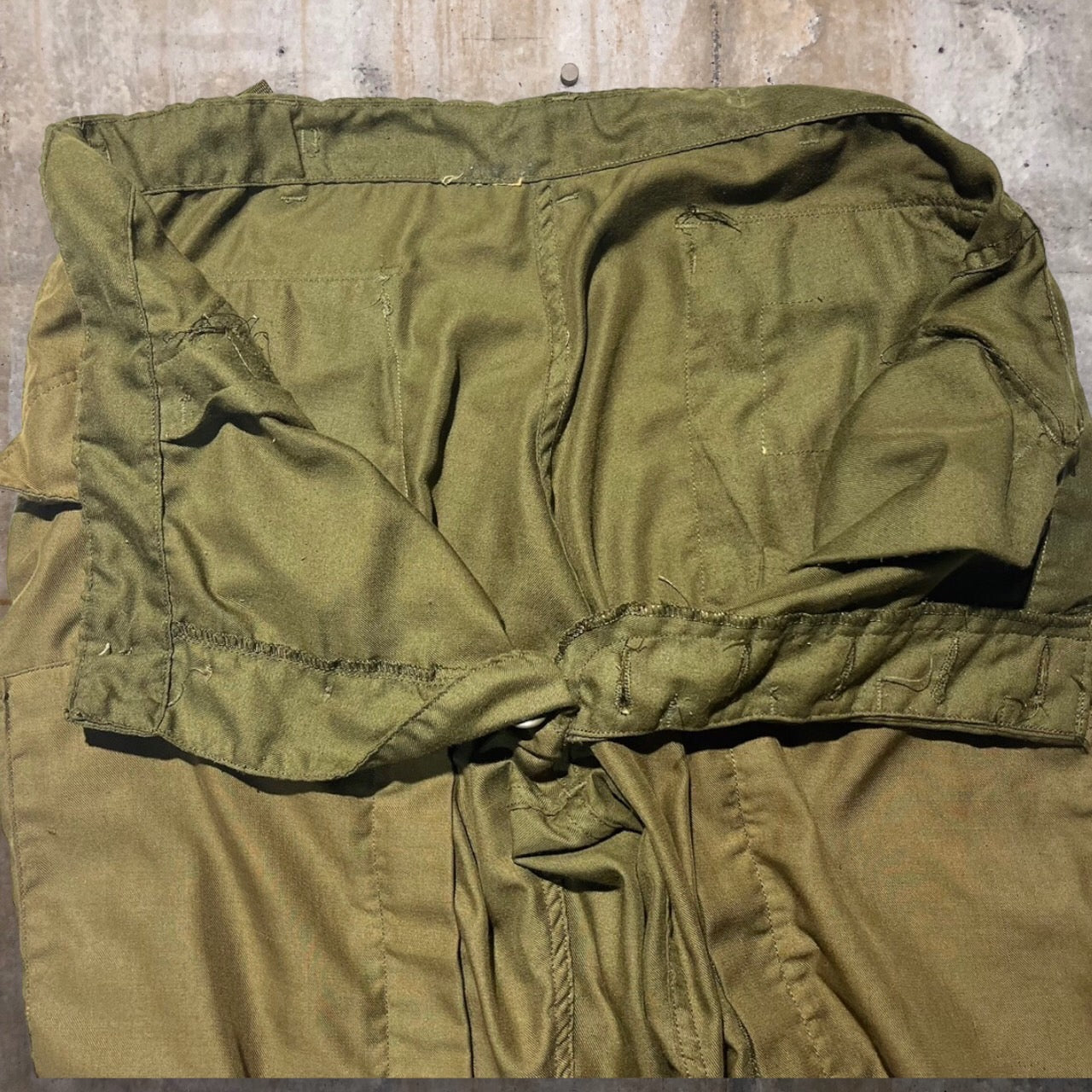 US AMRY(アメリカ軍) 70'sヘリクルーパンツ/ヴィンテージカーゴパンツ 表記無し(XLサイズ程度) カーキ 亜熱帯向け/耐燃性ナイロン