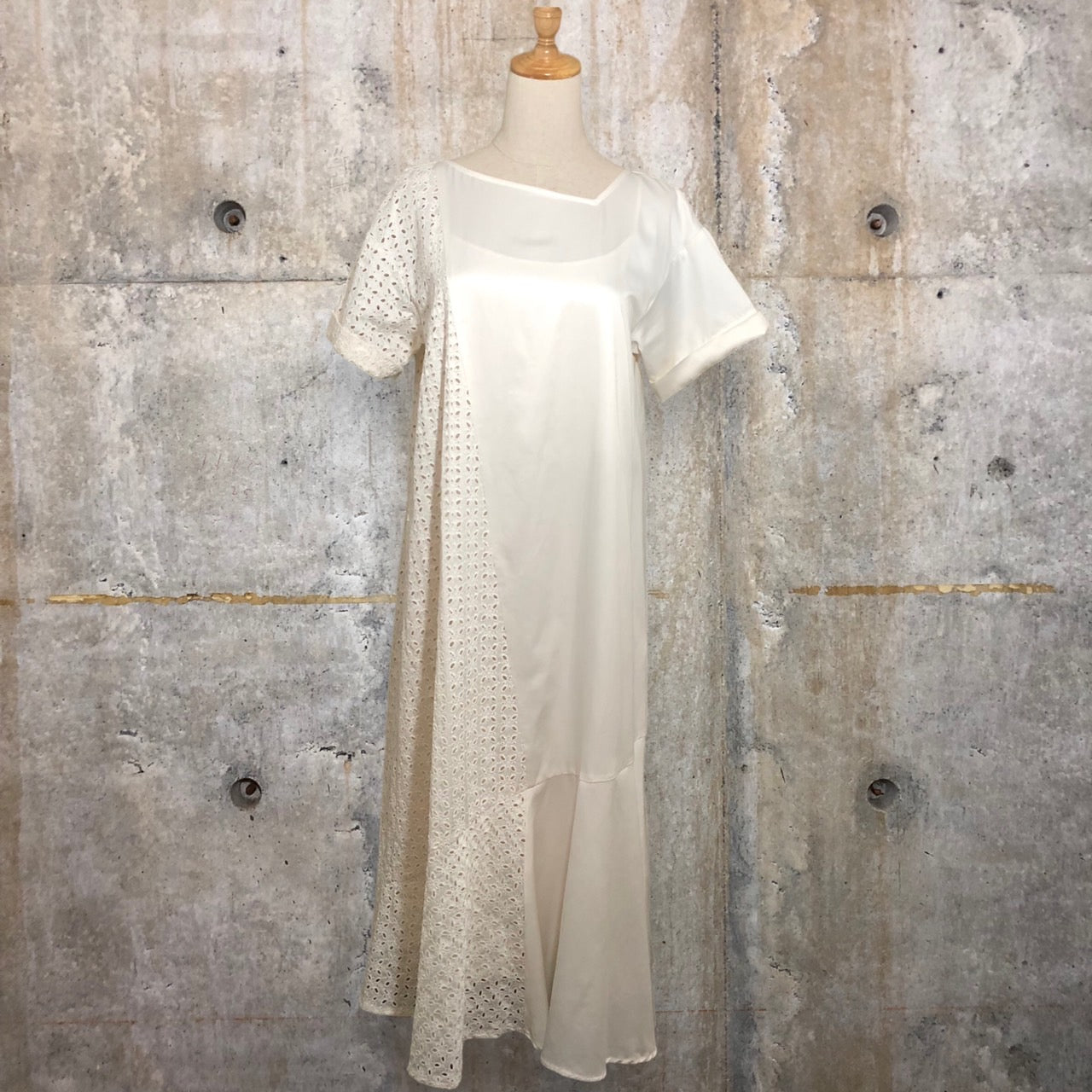 新品! REKISAMI レキサミヘムロングワンピースホワイト