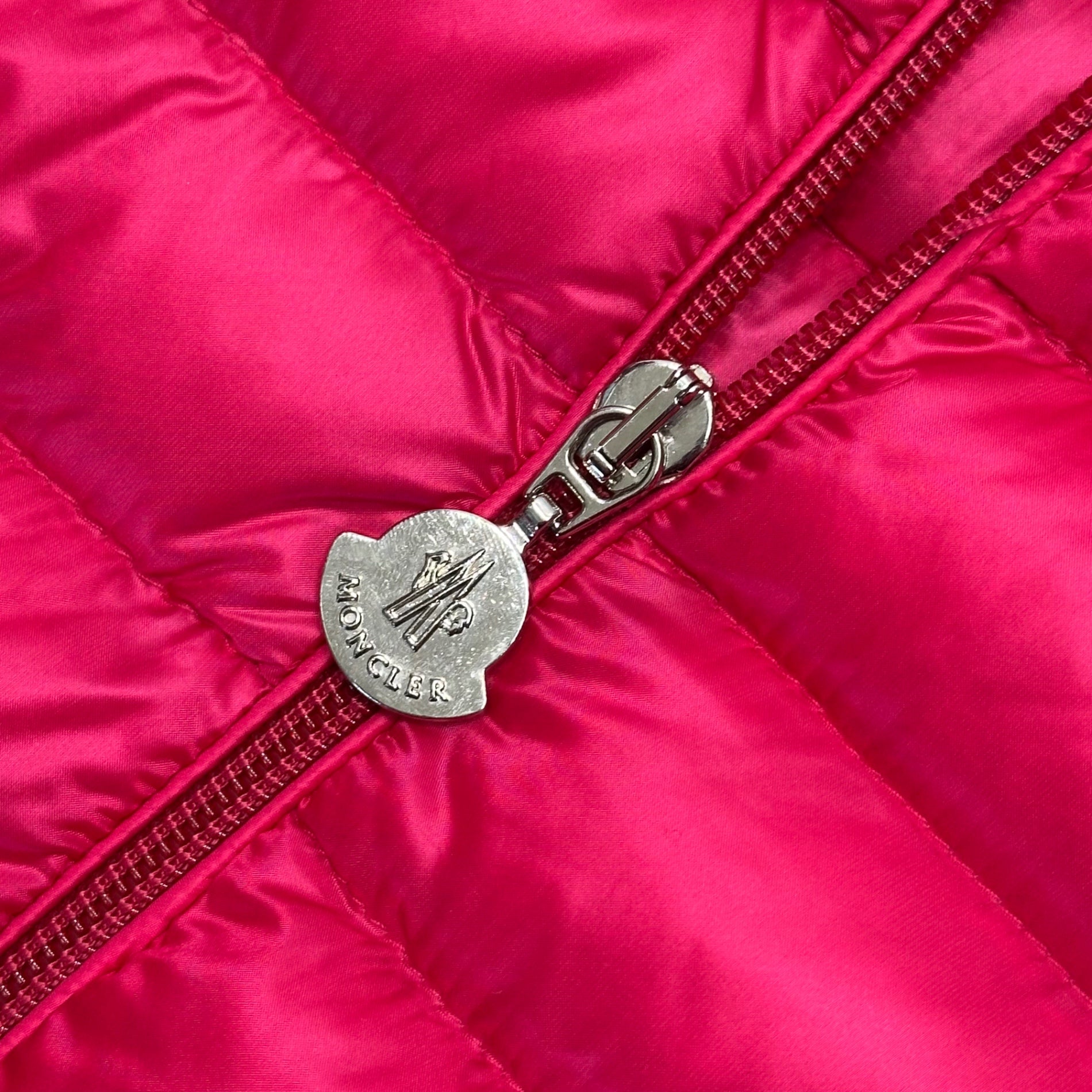 MONCLER(モンクレール) AMITA Layered light down jacket with ruffled hem 裾フリル レイヤード調 ライトダウン ジャケット 3 ピンク 国内代理店タグ無