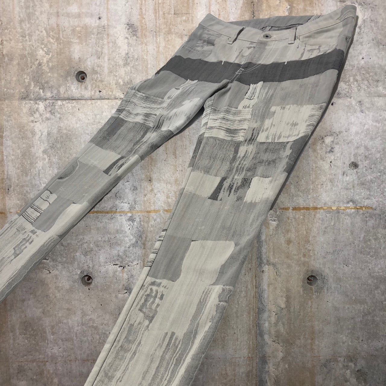 ISSEY MIYAKE(イッセイミヤケ) 水墨画デザインストレッチデニム IM31FF033 1(Sサイズ程度) グレー