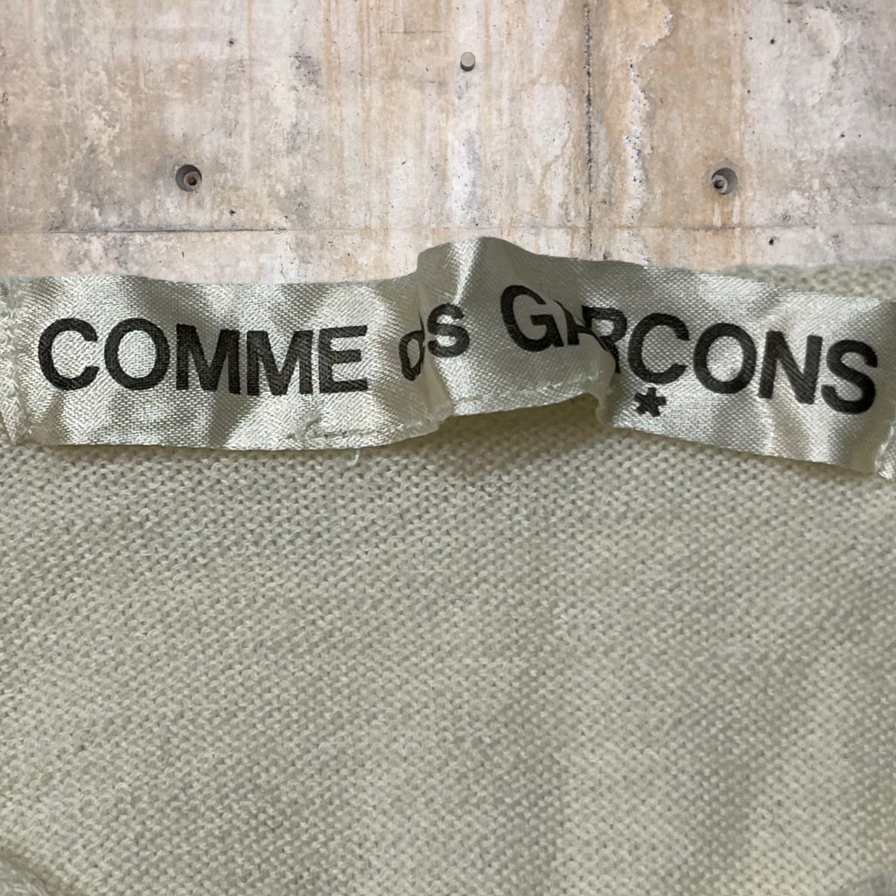 COMME des GARCONS(コムデギャルソン) 08AWハート柄蓄光ニット 表記切れ アイボリー 品質表示タグ切れ AD2008 本体毛100% 柄部分ポリエステル100% 裾部分綿100%