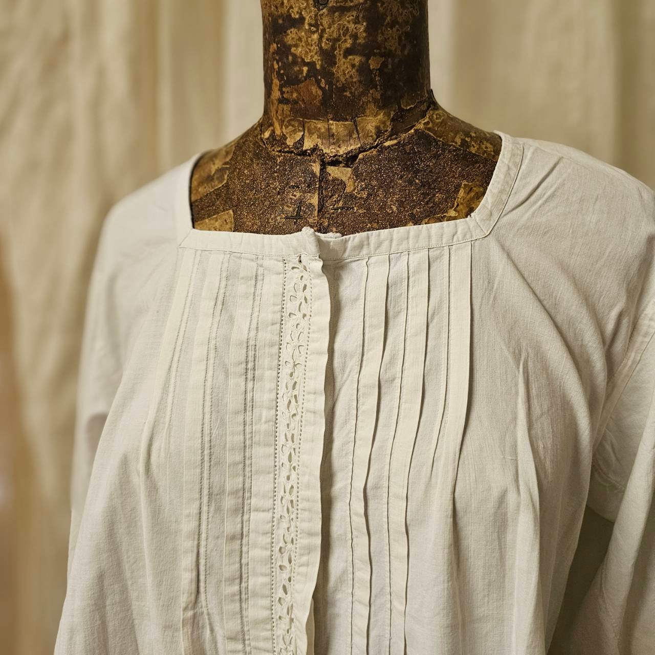 Euro vintage(ヨーロッパヴィンテージ) 20's~ center_open wide collar cotton blouse with scalloped lace スカラップレースのオープンカラーブラウス 表記無し(M~L程度) ホワイト / 薄っすらと小シミ有