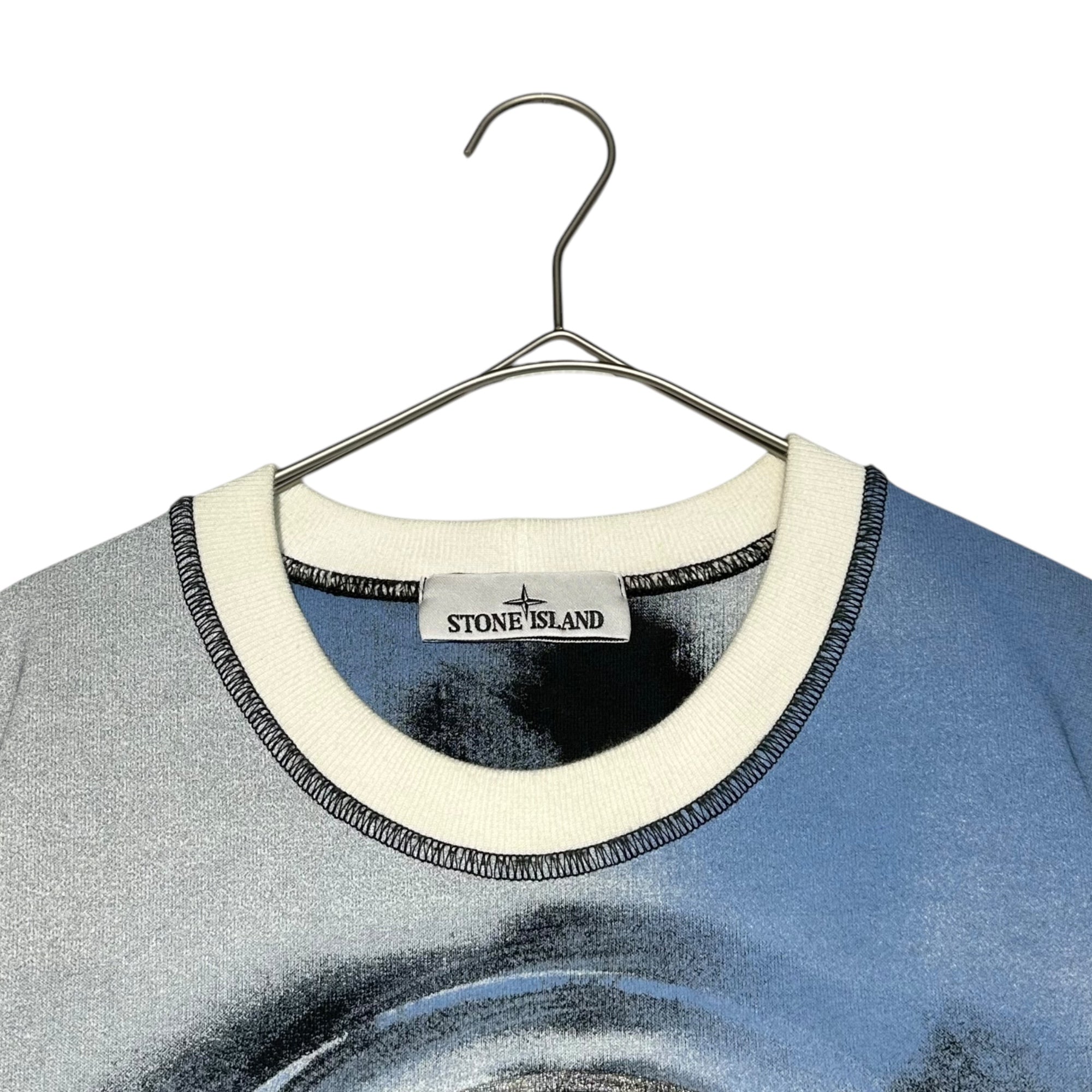 STONE ISLAND(ストーンアイランド) 22AW Blue Motion Saturation Crewneck Sweatshirt ブルー モーション サチュレーション クルーネック スウェット 771563045 M ブルー×ブラック ロゴ ワッペン