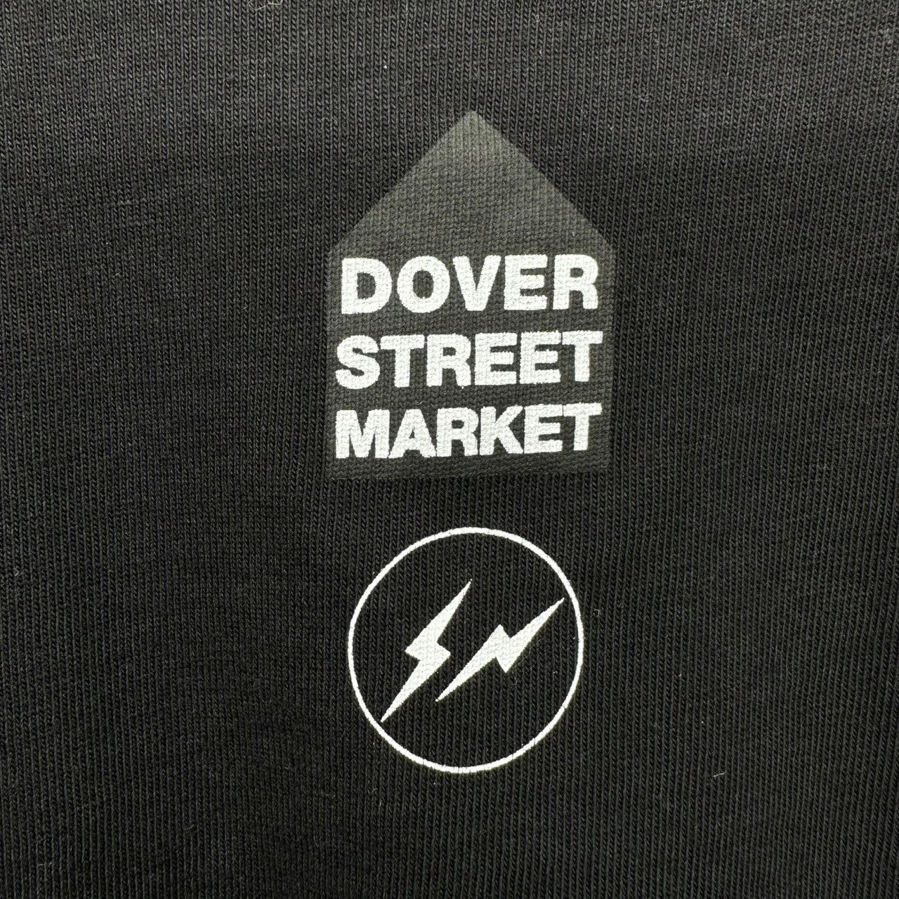 Dover Street Market×fragment design (ドーバー ストリート マーケット×フラグメント) "DOVER st." logo T-shirt ロゴ Tシャツ L ブラック