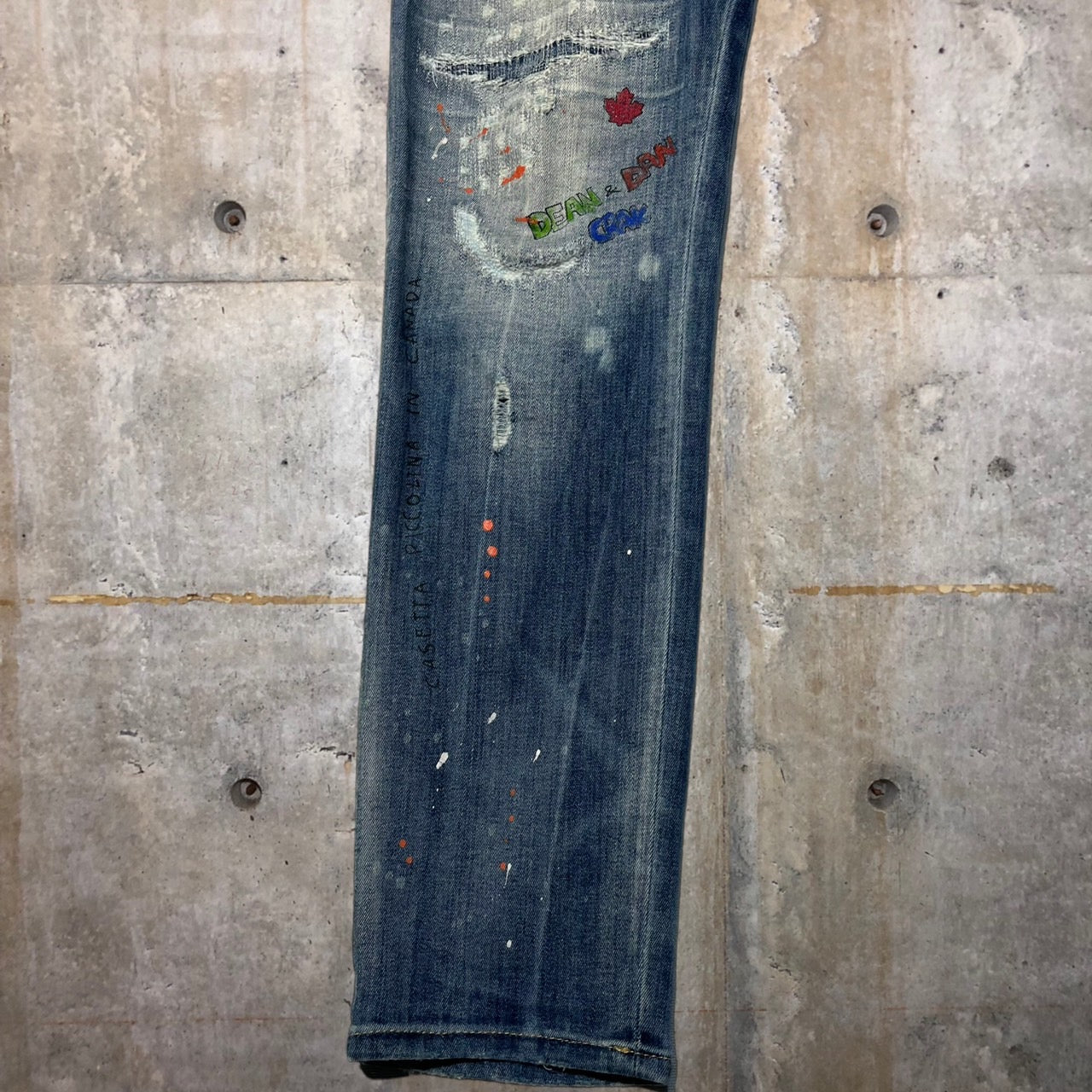 DSQUARED2(ディースクエアード) TRASH LIGHT WASH SKATER JEAN スケーター ジーンズ/落書きデニムパンツ S74LB0942 48(Lサイズ程度) ブルー