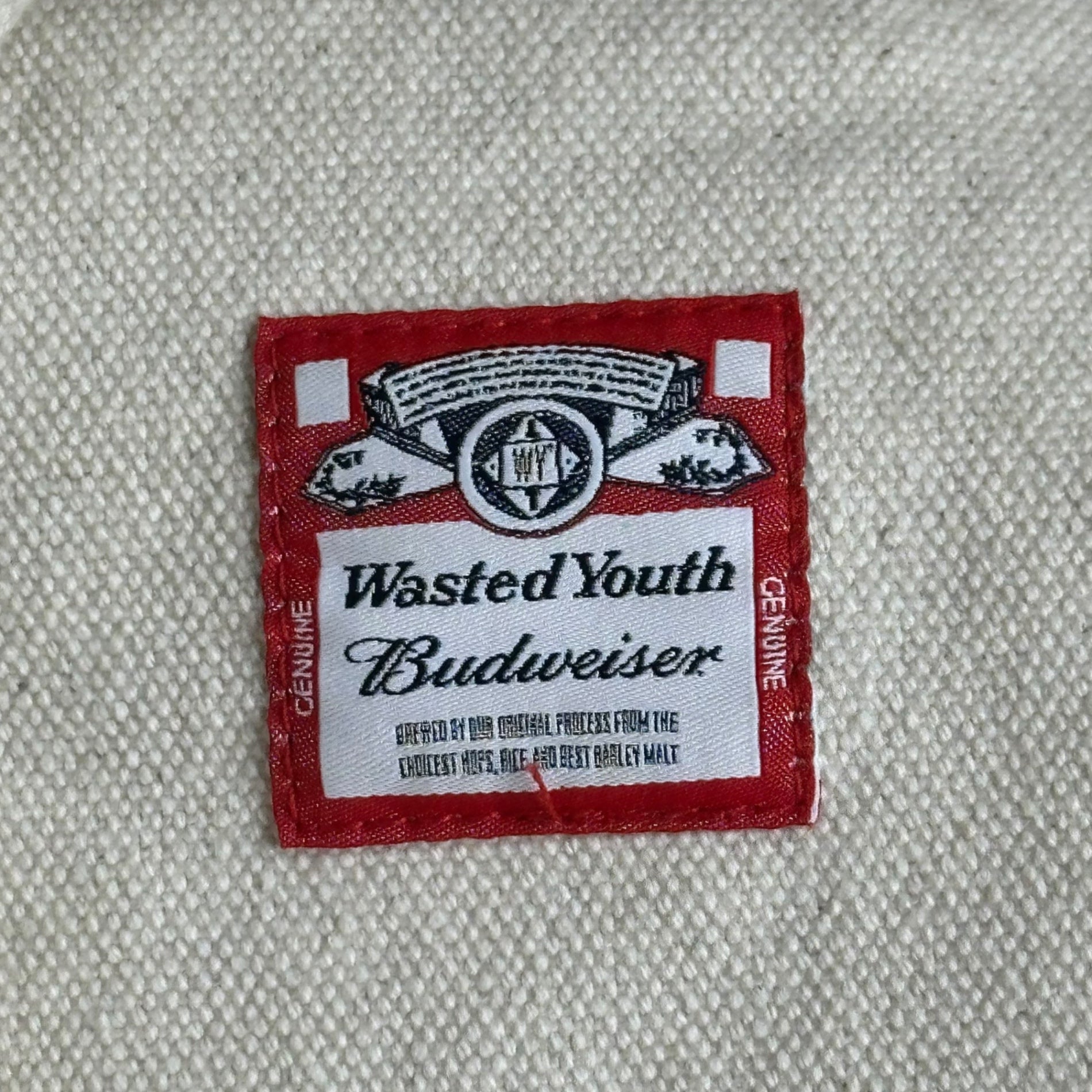 Wasted Youth(ウェイステッド ユース) ×Budweiser PAPERBOY BAG ロゴキャンバス ショルダーバッグ ホワイト×レッド verdy