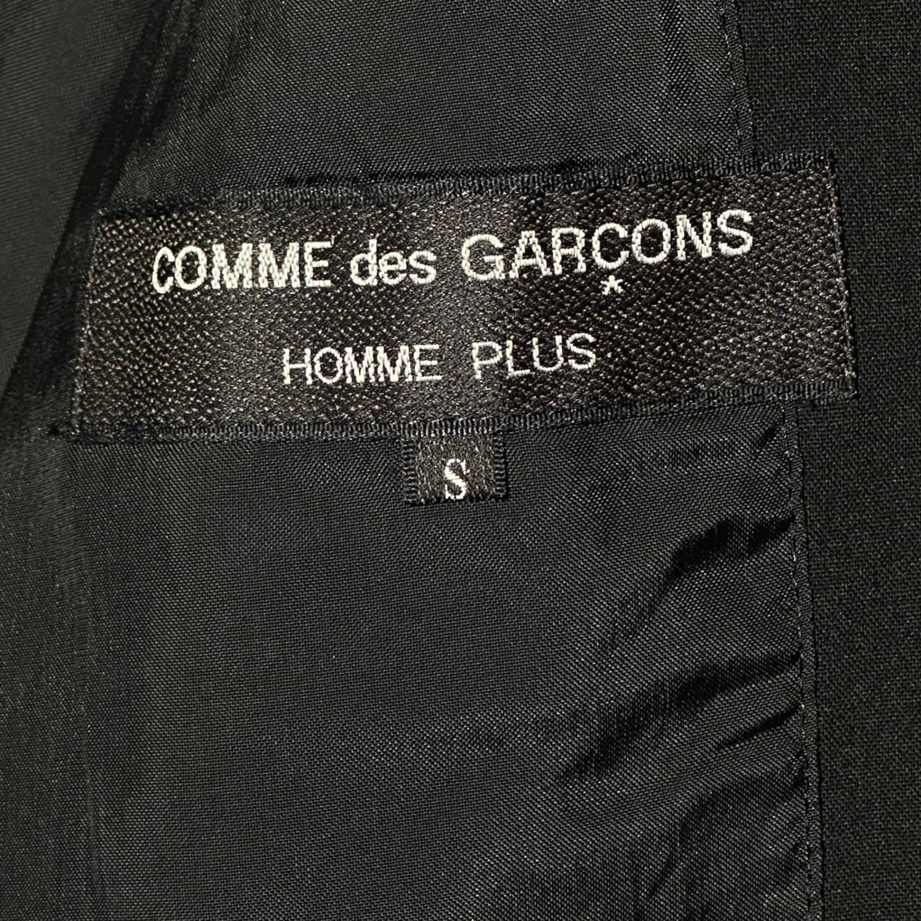 COMME des GARCONS HOMME PLUS(コムデギャルソンオムプリュス) 92SS Ethnic Period Hem Switch Wide Tailored Jacket エスニック期 裾 切替 ワイド テーラード ジャケット PJ-11003 S ブラック AD1991