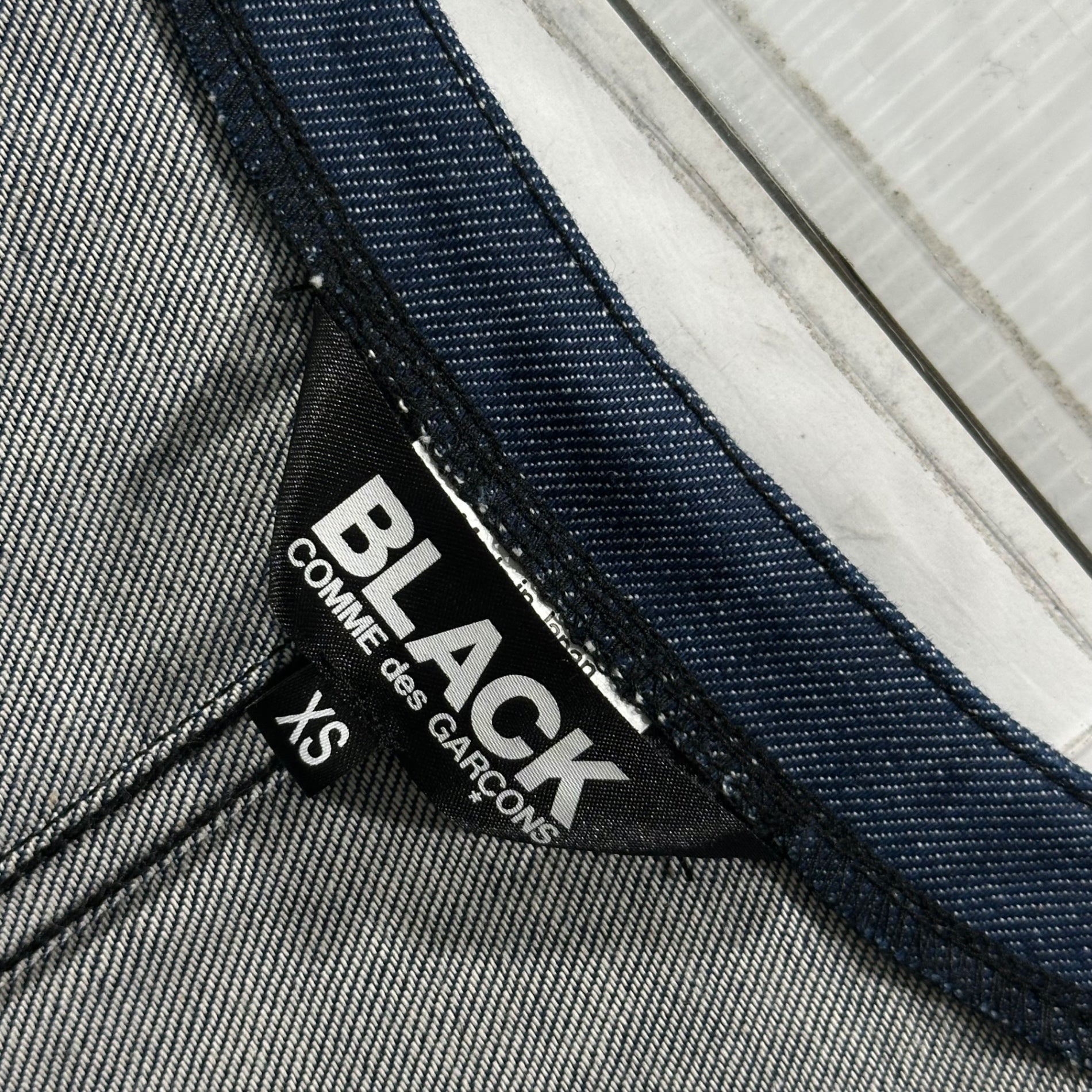 BLACK COMME des GARCONS(ブラックコムデギャルソン) 2026SS Sleeveless denim dress ノースリーブ デニム ワンピース 1Q-A007 XS インディゴ AD2025